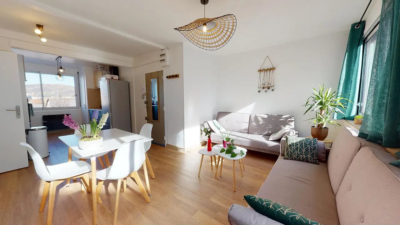 Отдельная комната сдается в аренду за 395 € в месяц в Clermont-Ferrand, Rue Guynemer