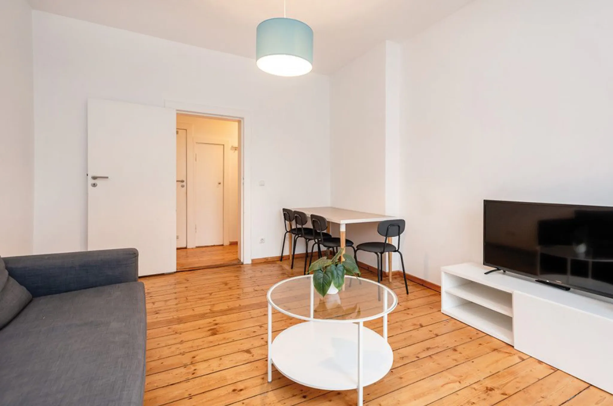 Mittelstraße, Berlin preview