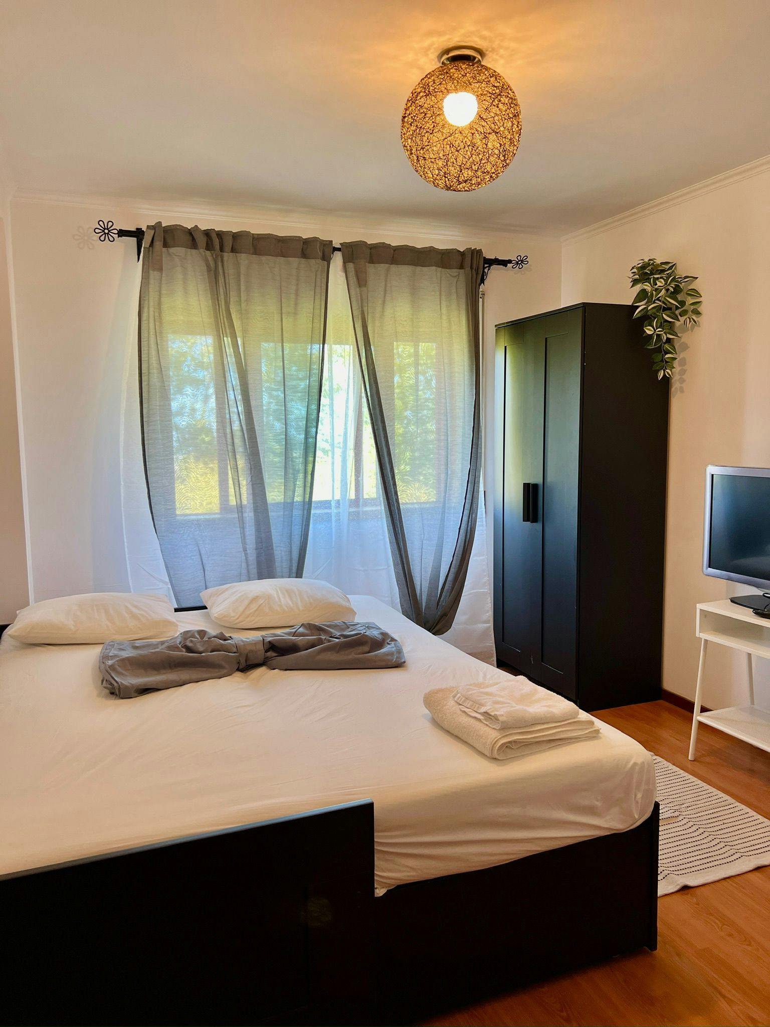 Private room for rent for €400 per month in Vila Nova de Gaia, Rua Fernando Pessoa