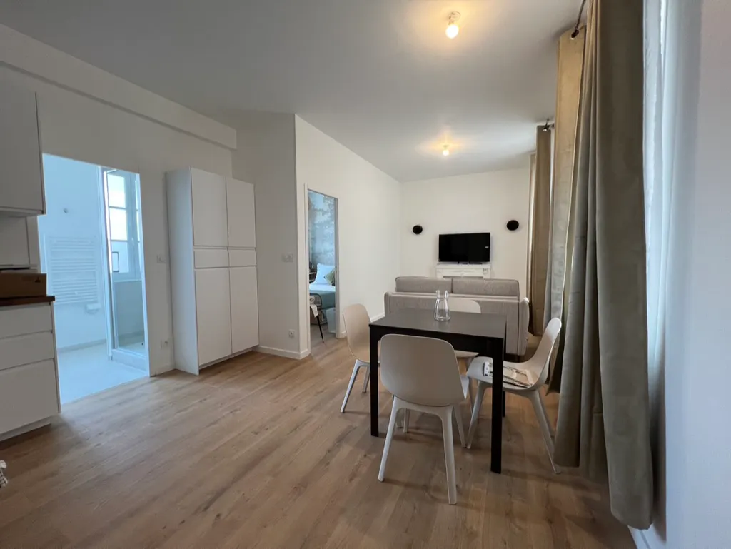 1-Bedroom Building in Montée Saint-Barthélémy, Lyon (1672809) ROOM 3