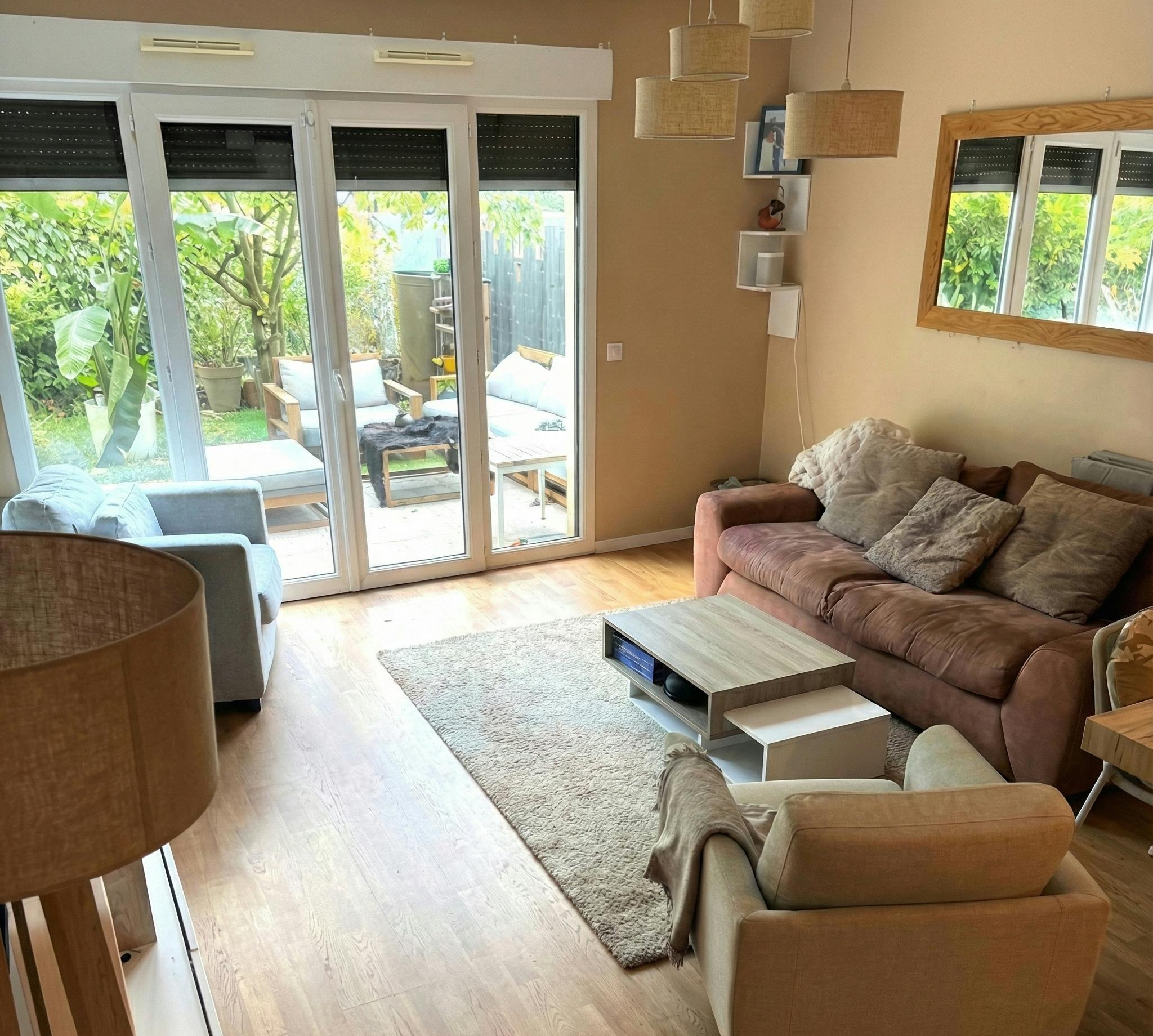 Квартира сдается в аренду за 1 900 € в месяц в Clamart, Cour du Sud