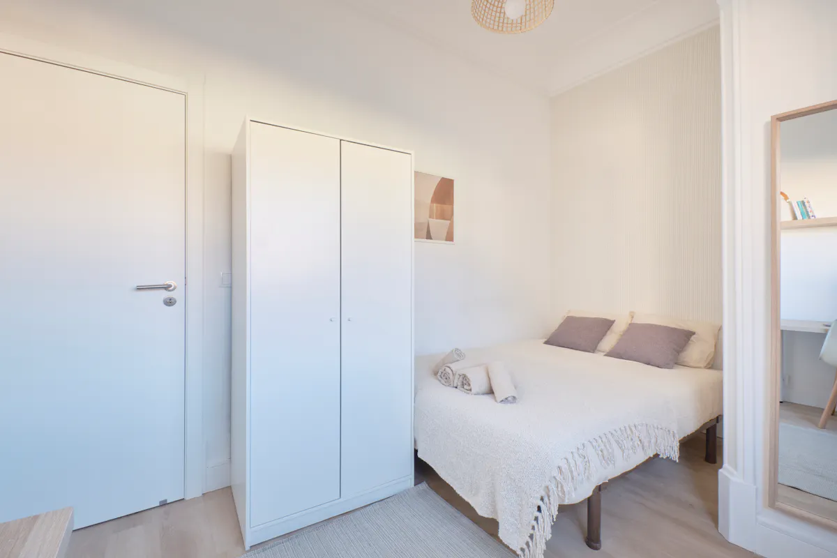 Private room in Avenida Almirante Reis, Lisbon (1672816) ROOM