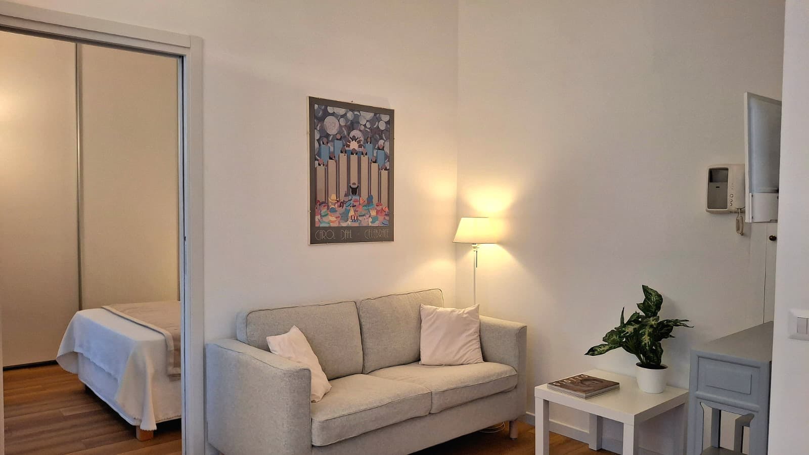 preview gallery tile