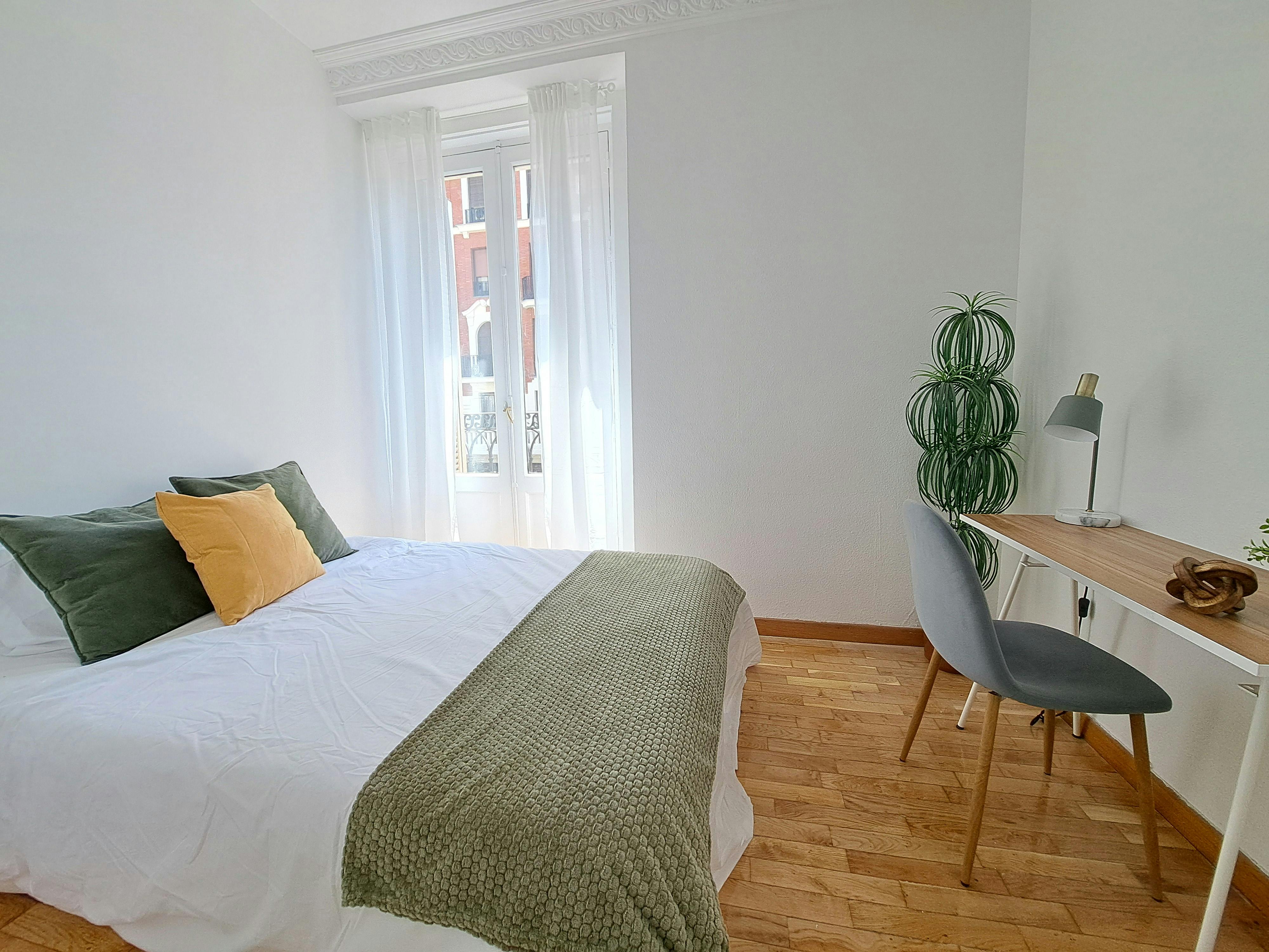 Plaza de Isabel II, Madrid Madrid