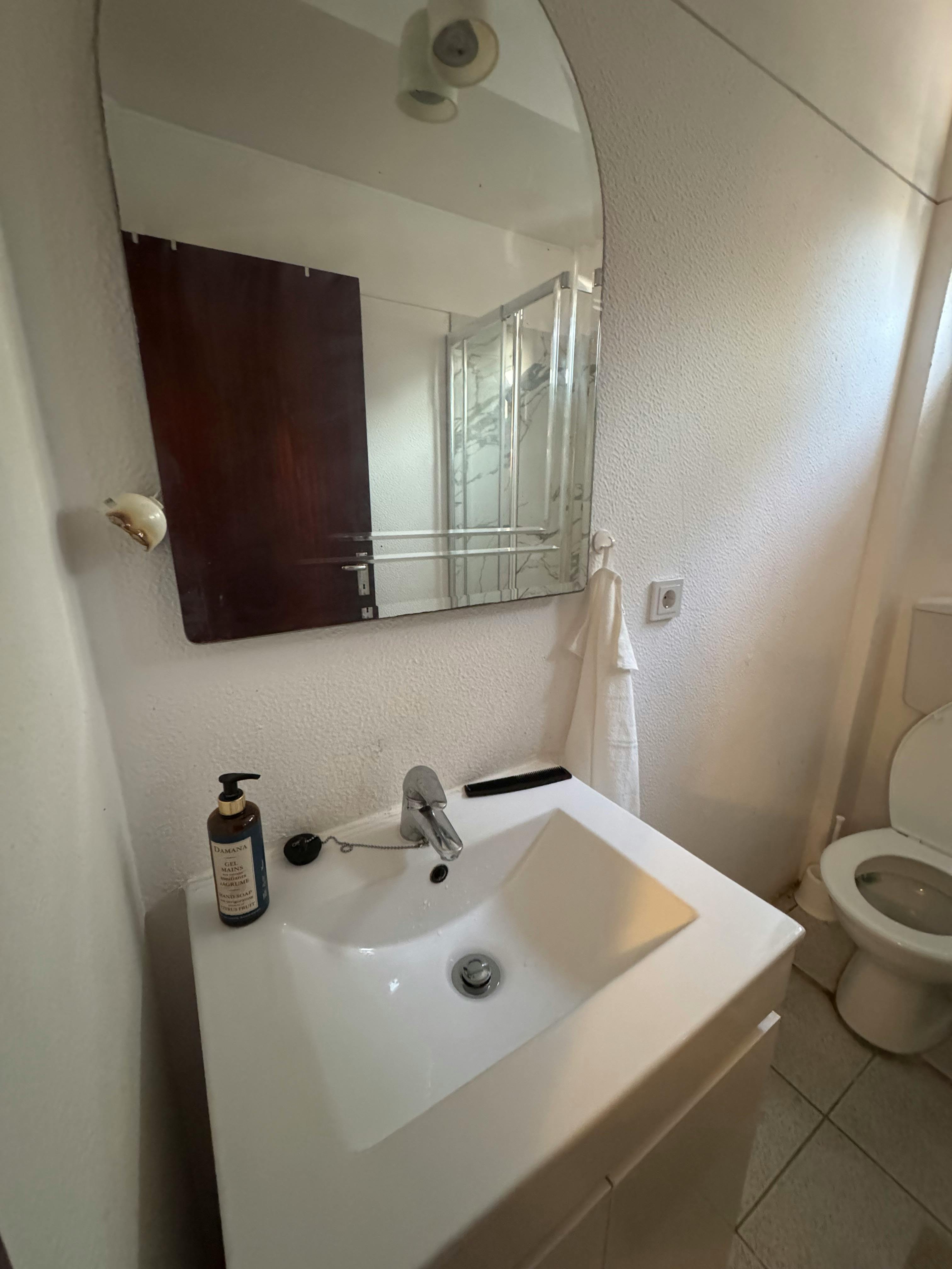 Double room Porto, 1 bed, 25m² — photo 1