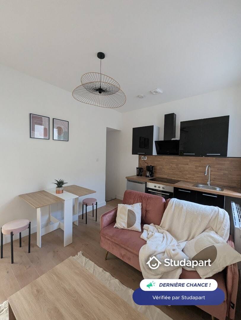 Appartement à louer pour 700 €/mois à Roubaix, Rue Lacroix