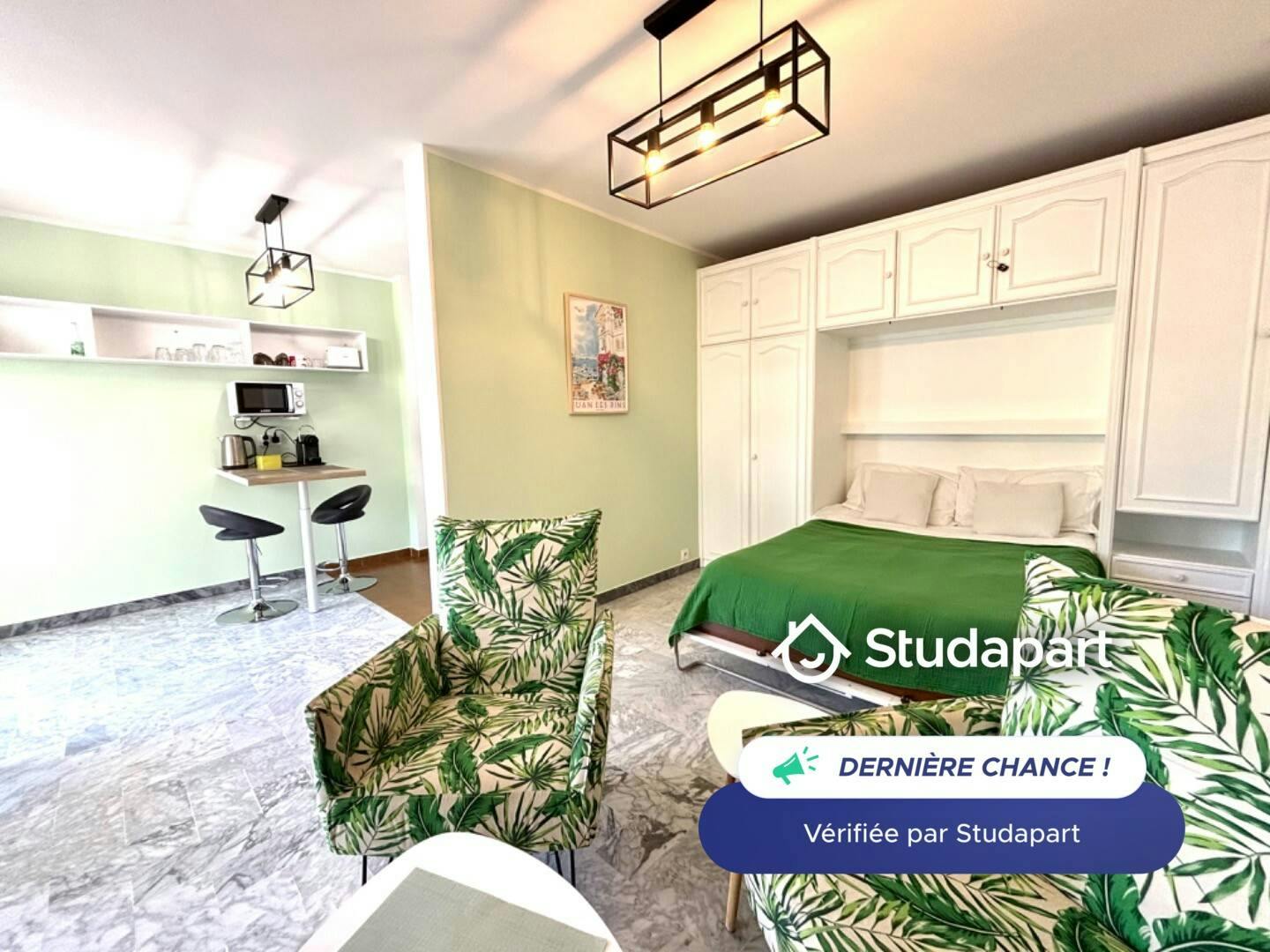 Mieszkanie do wynajęcia za 750 € miesięcznie w mieście Antibes, Avenue Maréchal de Lattre de Tassigny