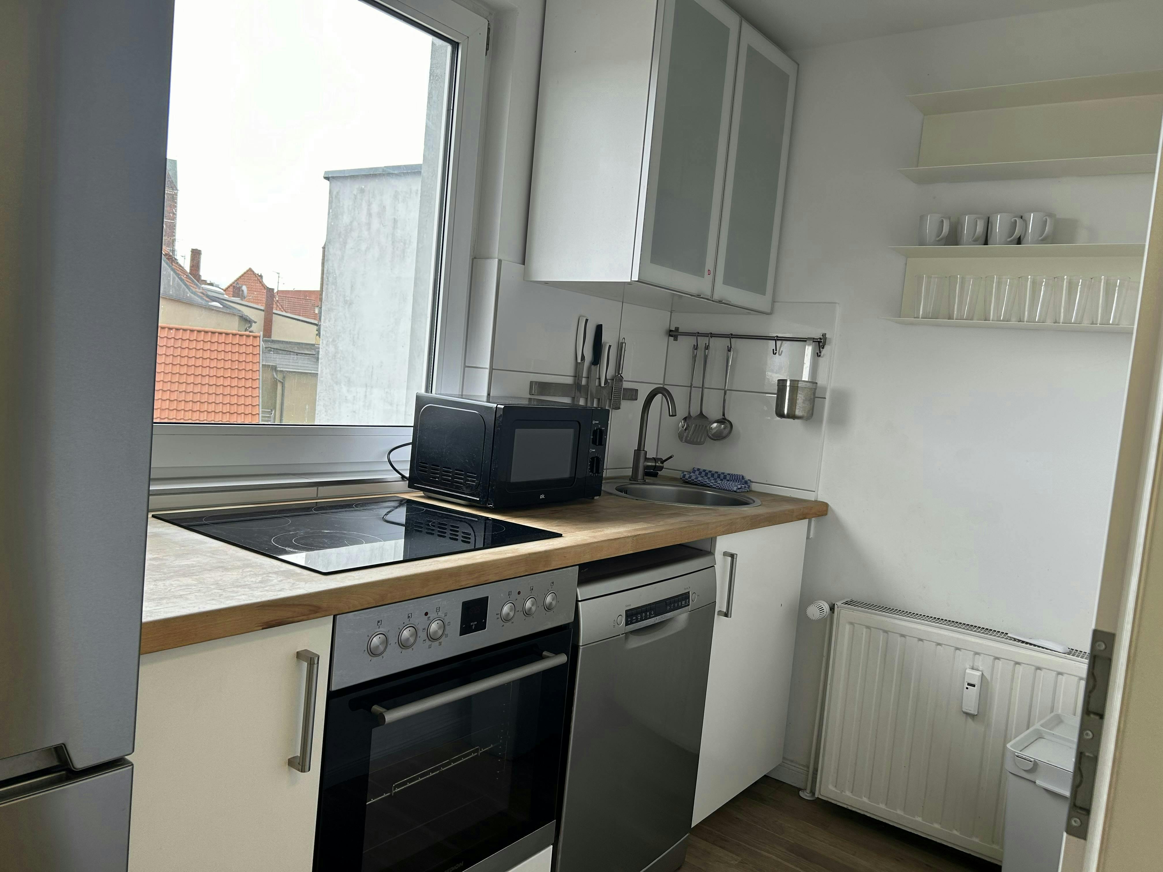 Apartment for rent for €1,550 per month in Wismar, Dahlmannstraße