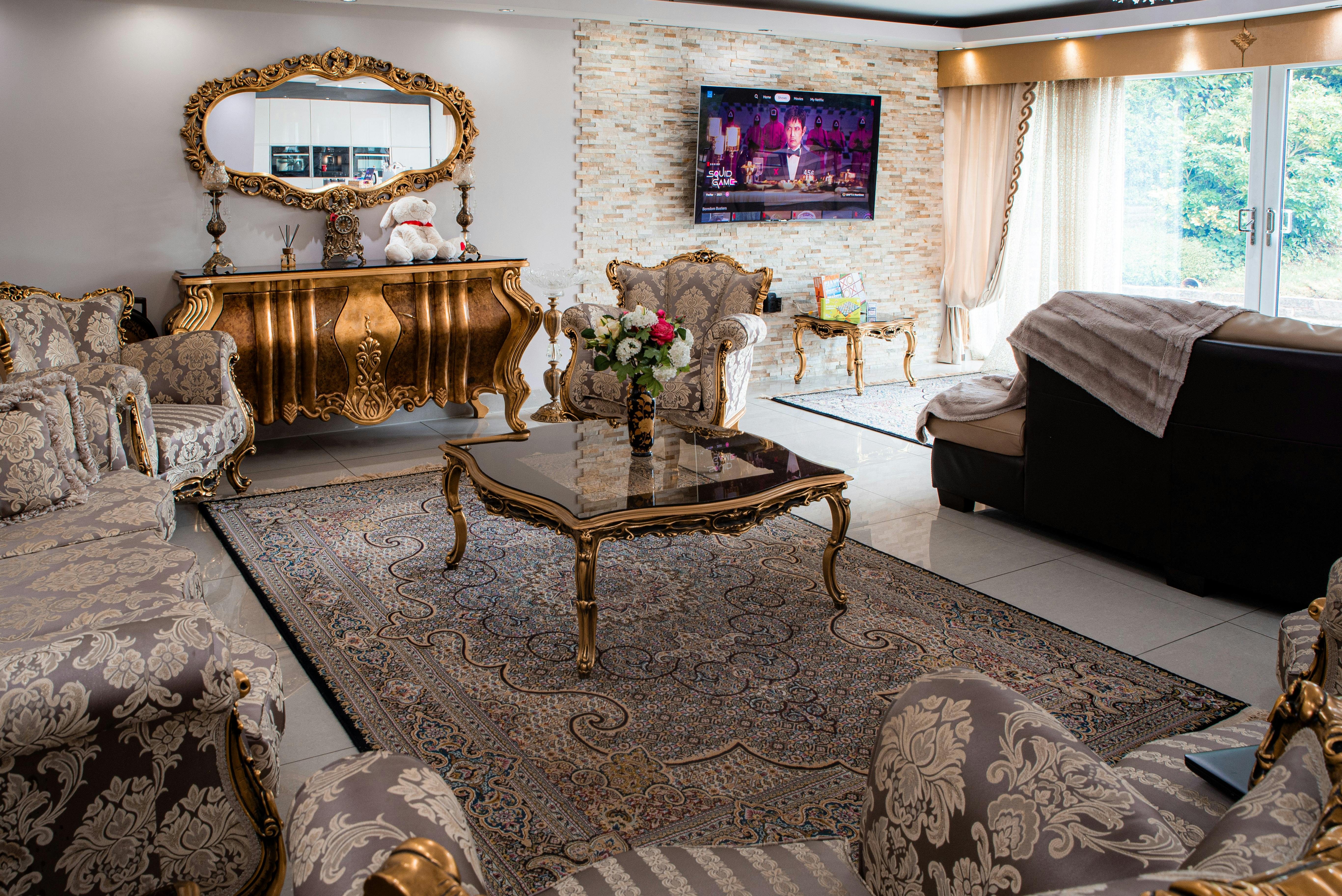 Дом сдается в аренду за 3 800 £ в месяц в Walsall, Saint Austell Road