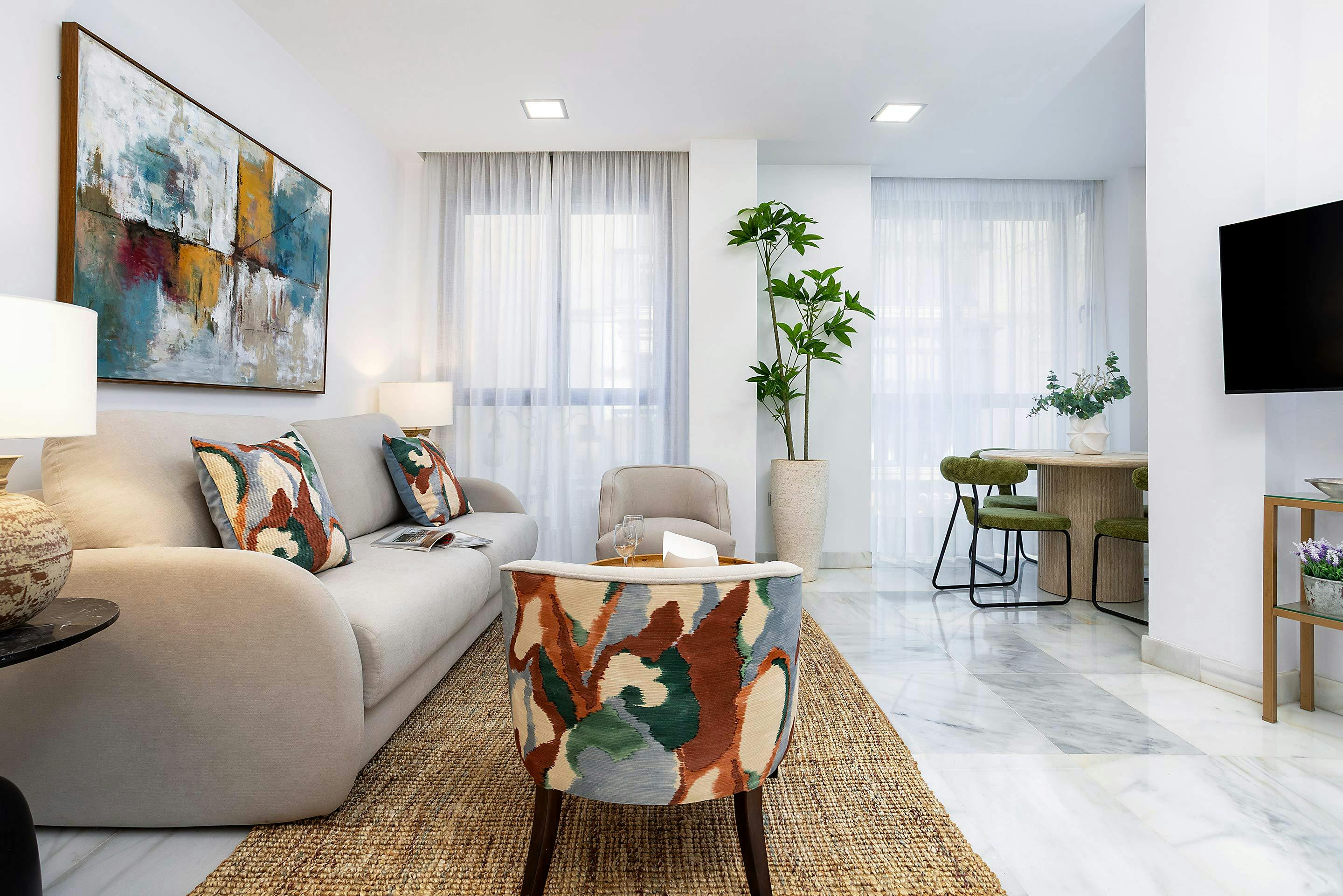 Apartment for rent for €3,041 per month in Córdoba, Calle Uceda