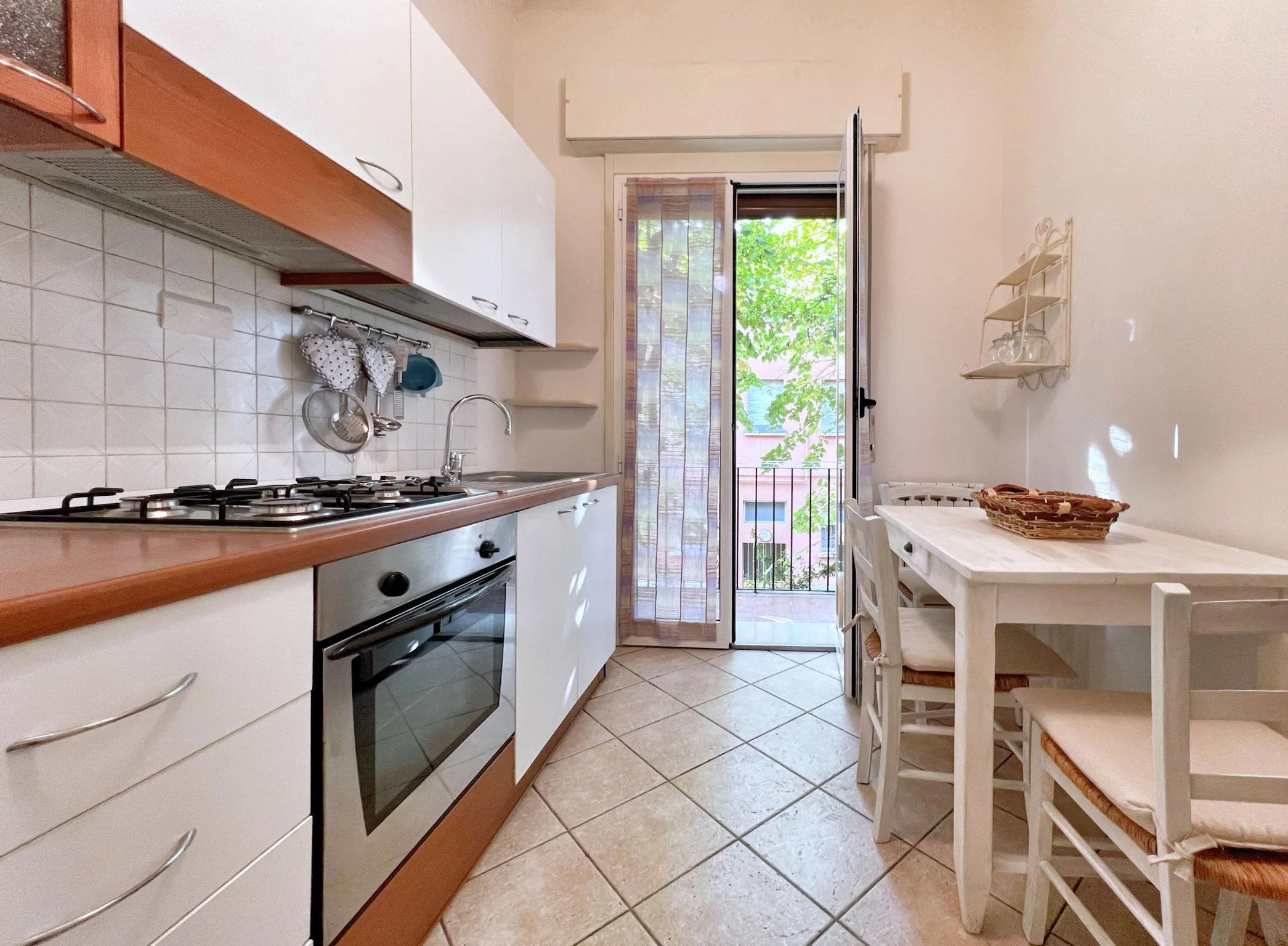 1-Bedroom Apartment in Via Toscana, Bologna (1673096) ROOM 4