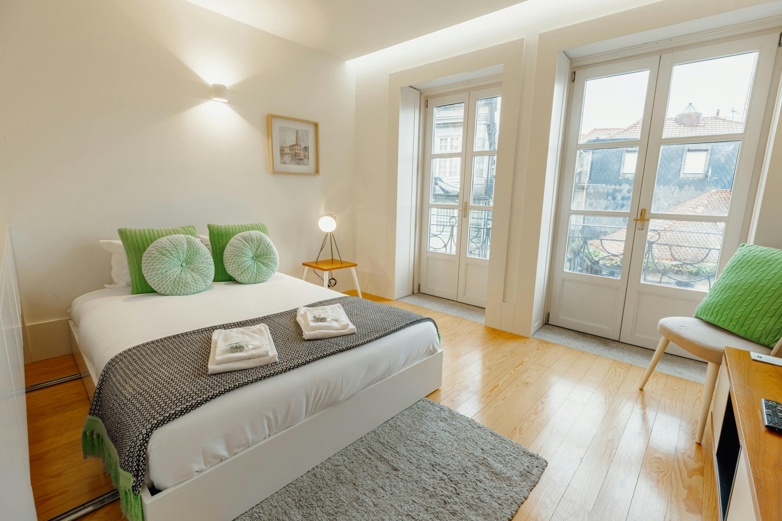 Apartment for rent for €1,002 per month in Porto, Rua das Taipas