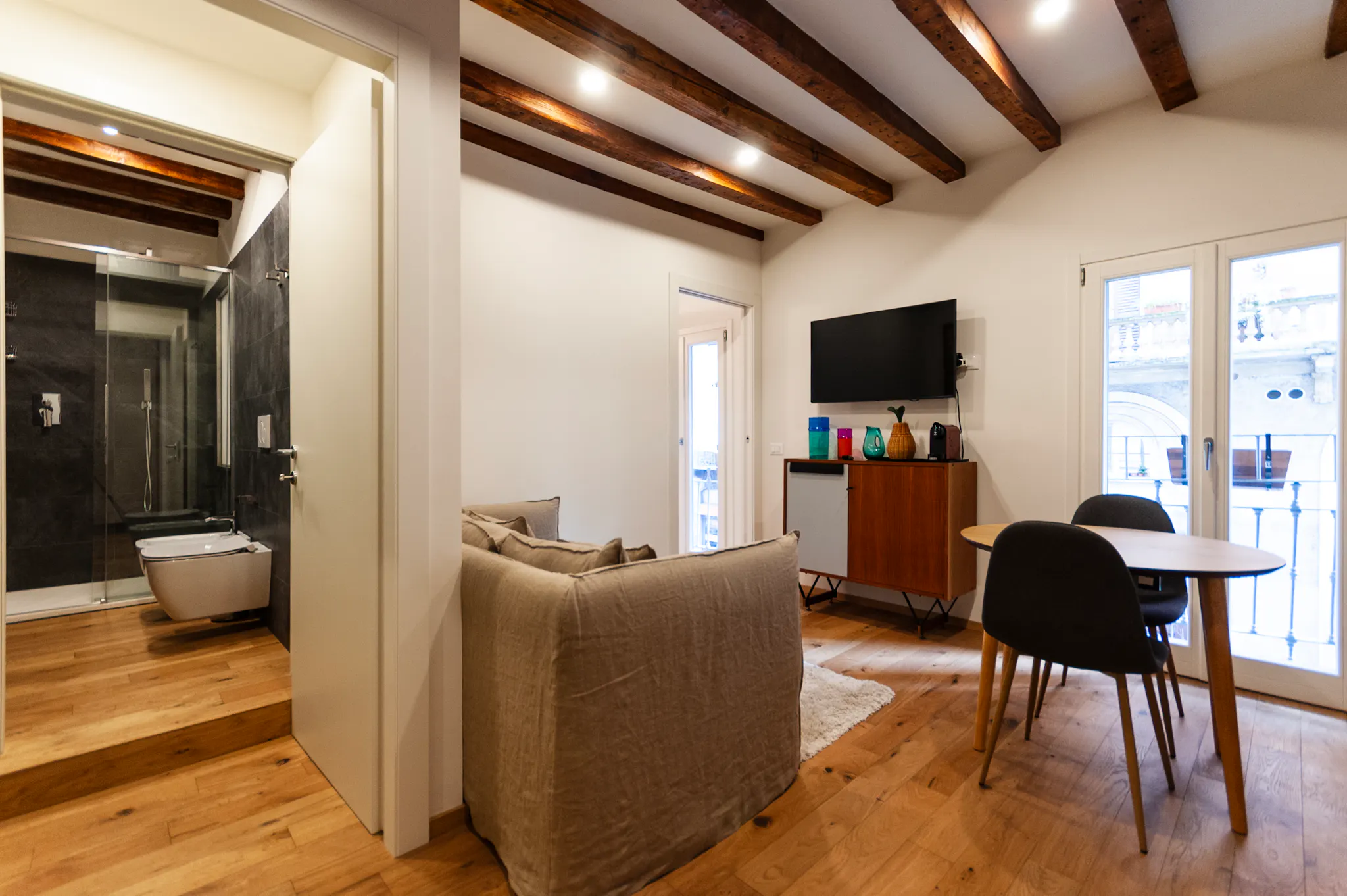 Via Bezzecca, Milan preview