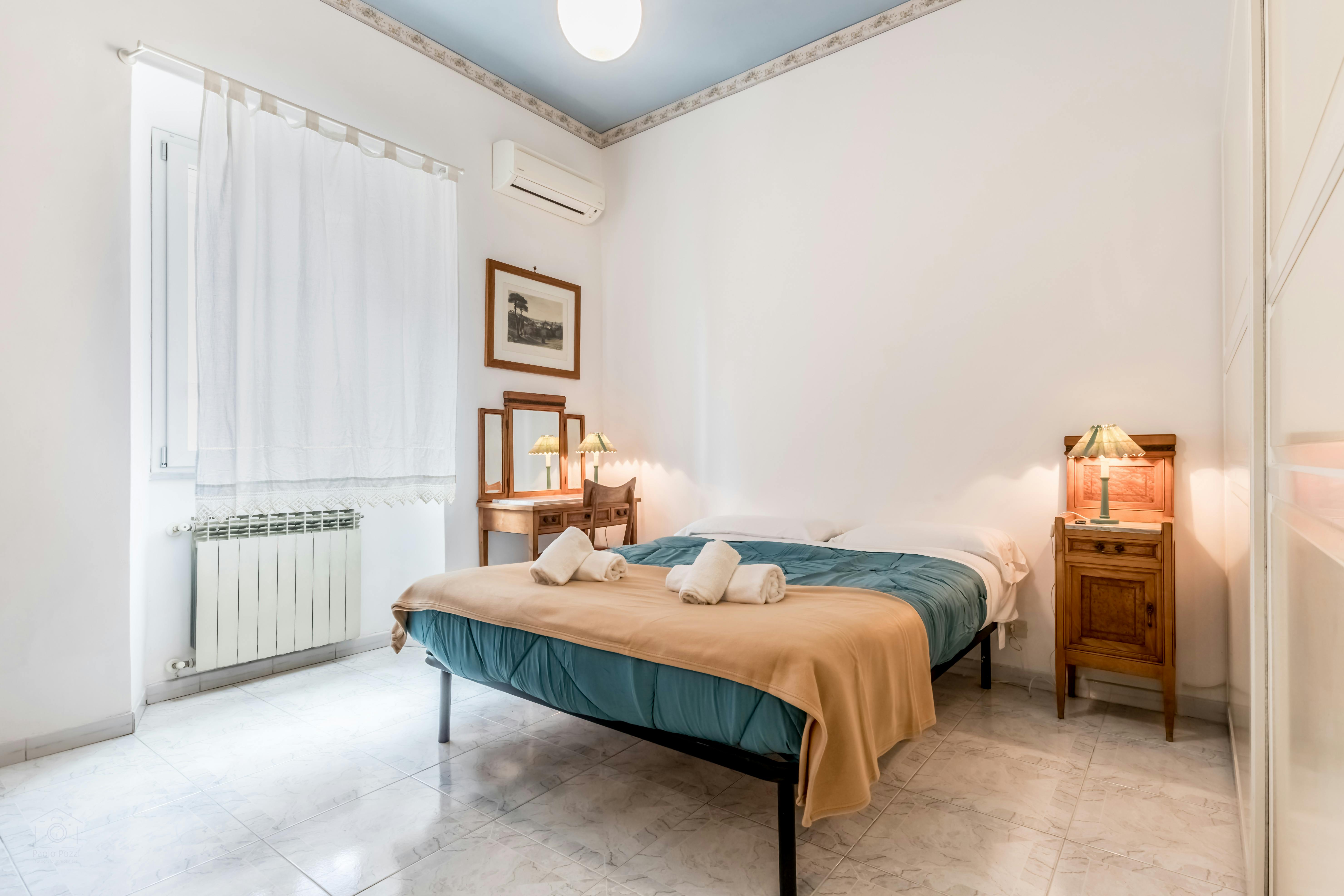 Apartment for rent for €1,500 per month in Rome, Via Clemente IX