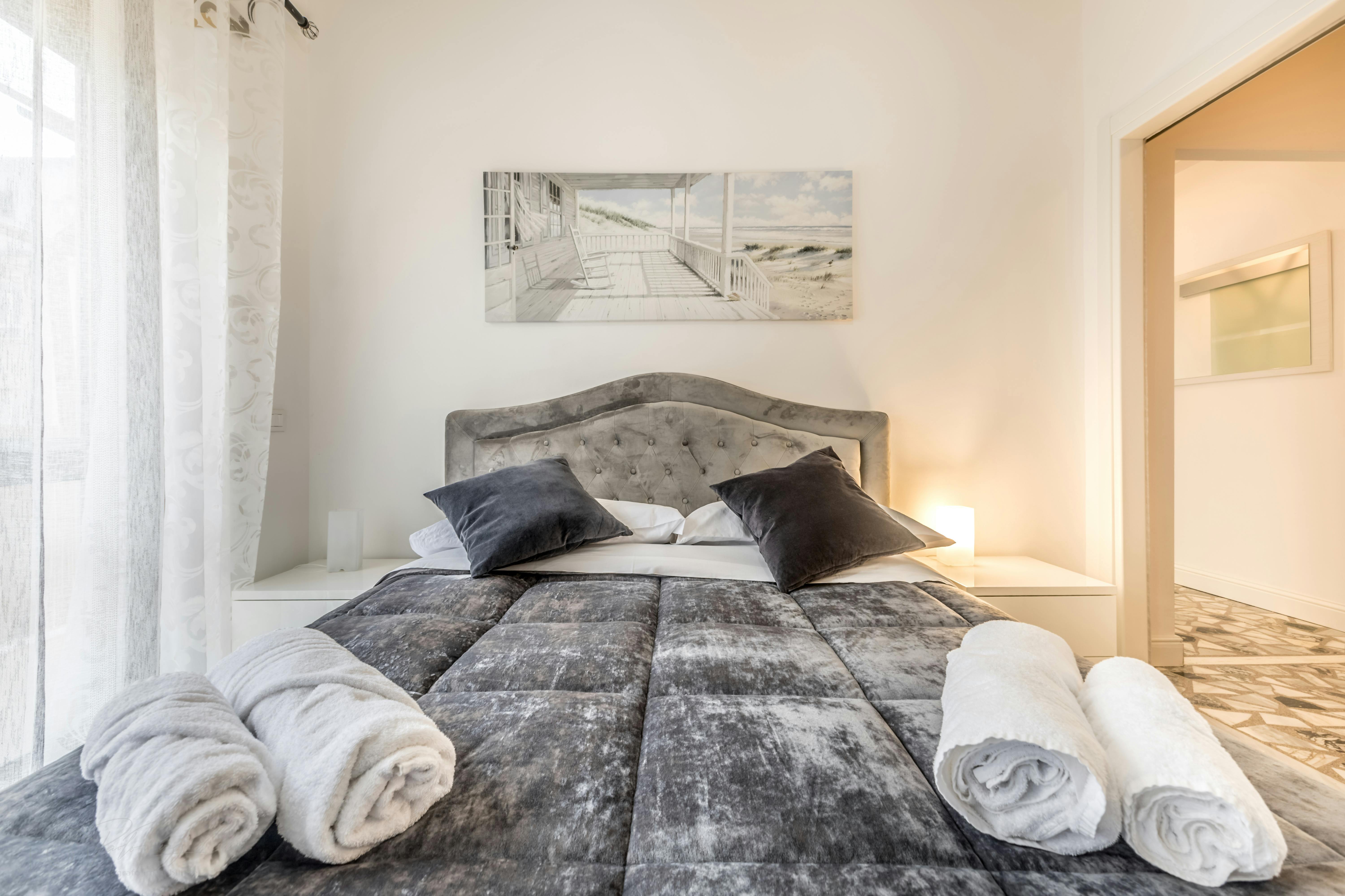 Appartement te huur voor € 1.000 per maand in Rome, Via Asinari di San Marzano