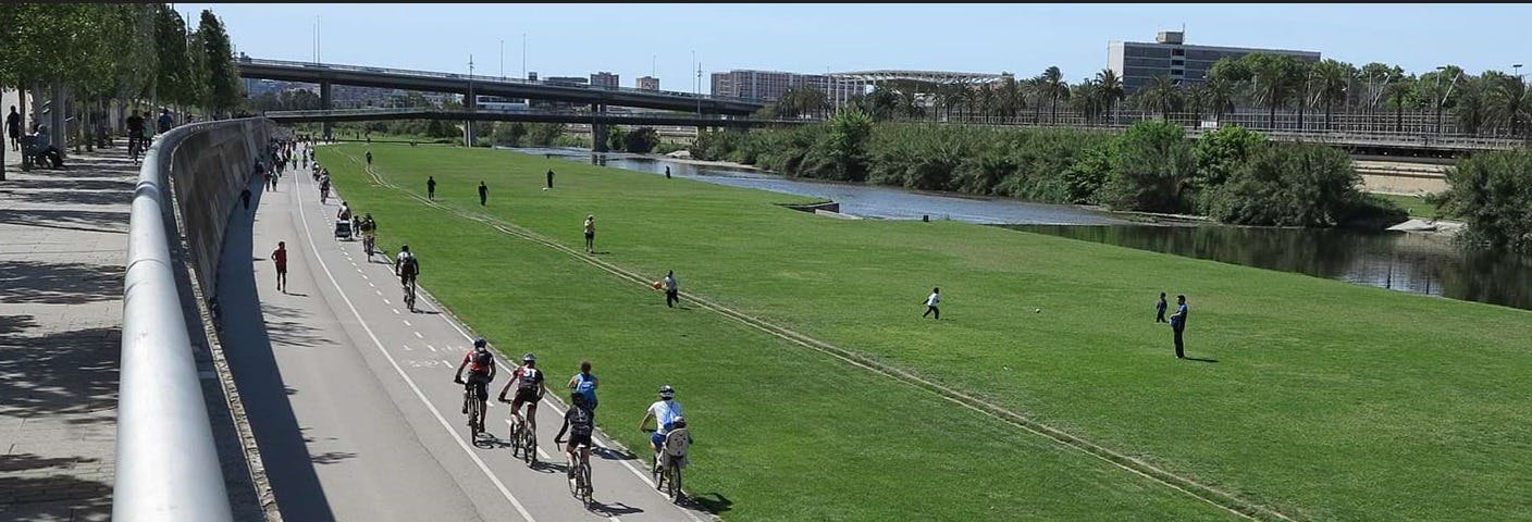 Hus att hyra för 1 274 € i månaden i Santa Coloma de Gramenet, Carrer Elcano