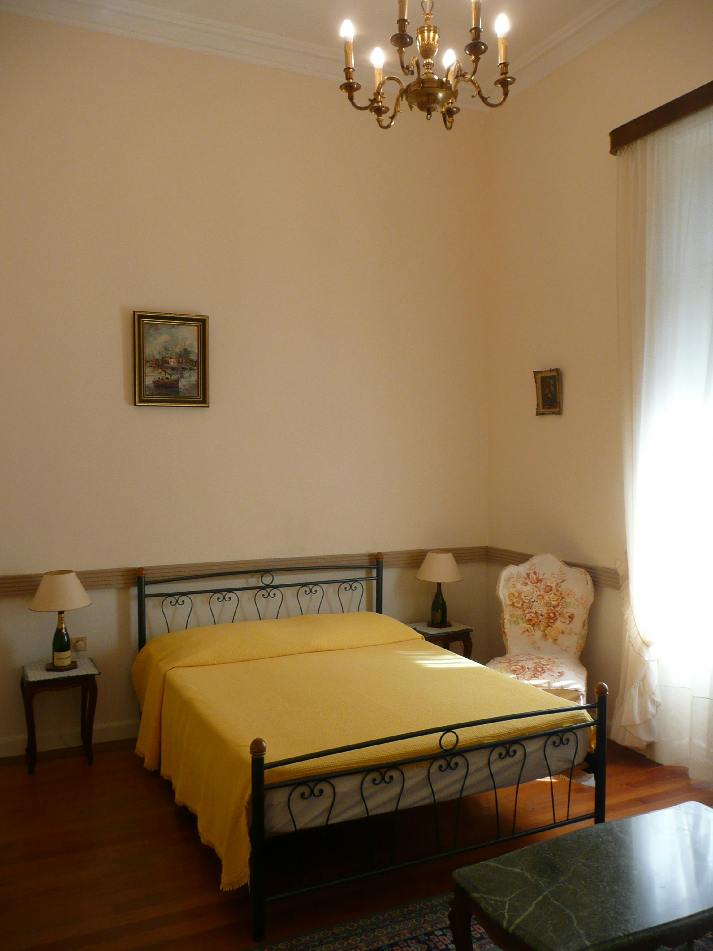 Single room Athina, 1 bed, 15m² — photo 2