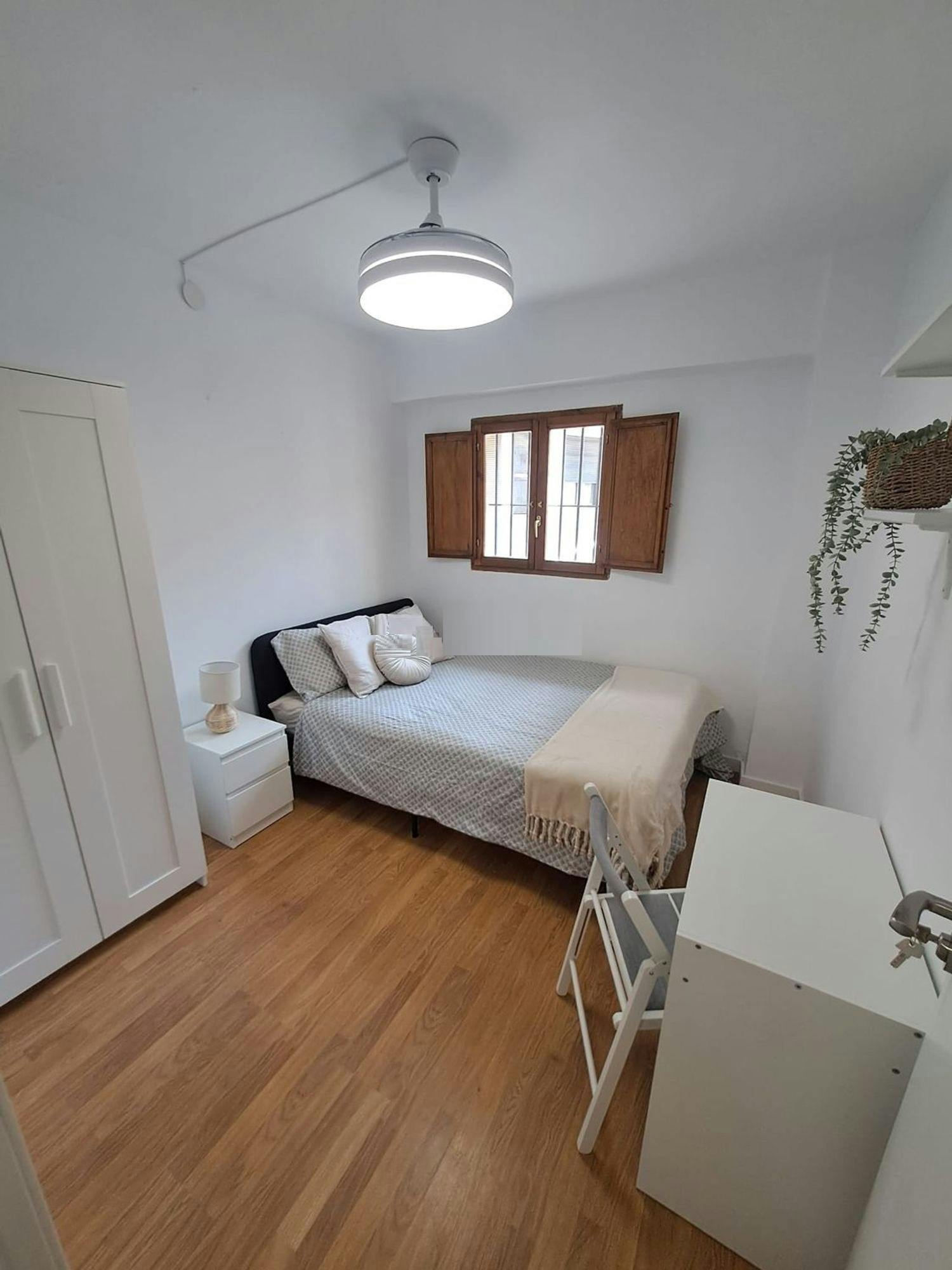 Stanza privata in affitto a 285 € al mese a Paterna, Carrer de la Mare de Déu de Montiel