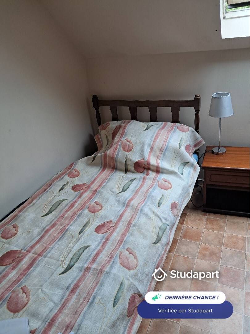 Private room for rent for €460 per month in Émerainville, Allée du Moulin À Vent