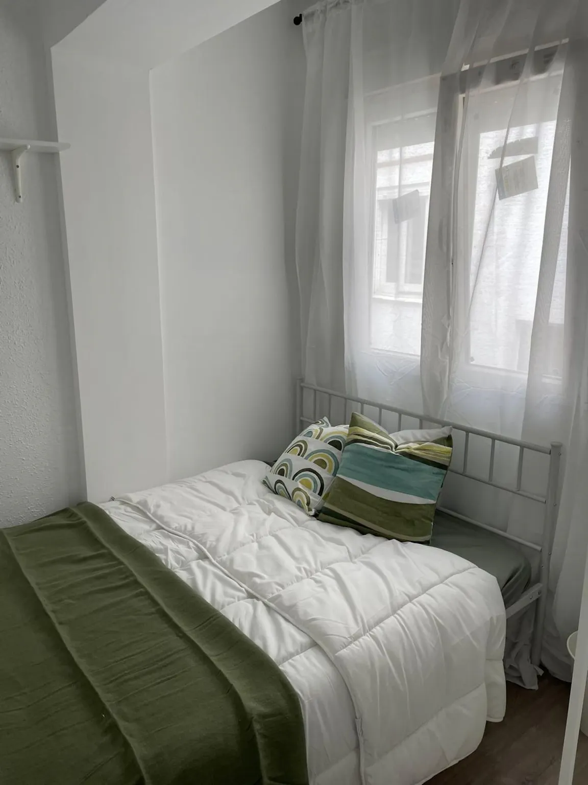 Carrer del Poeta Alberola, Valencia preview