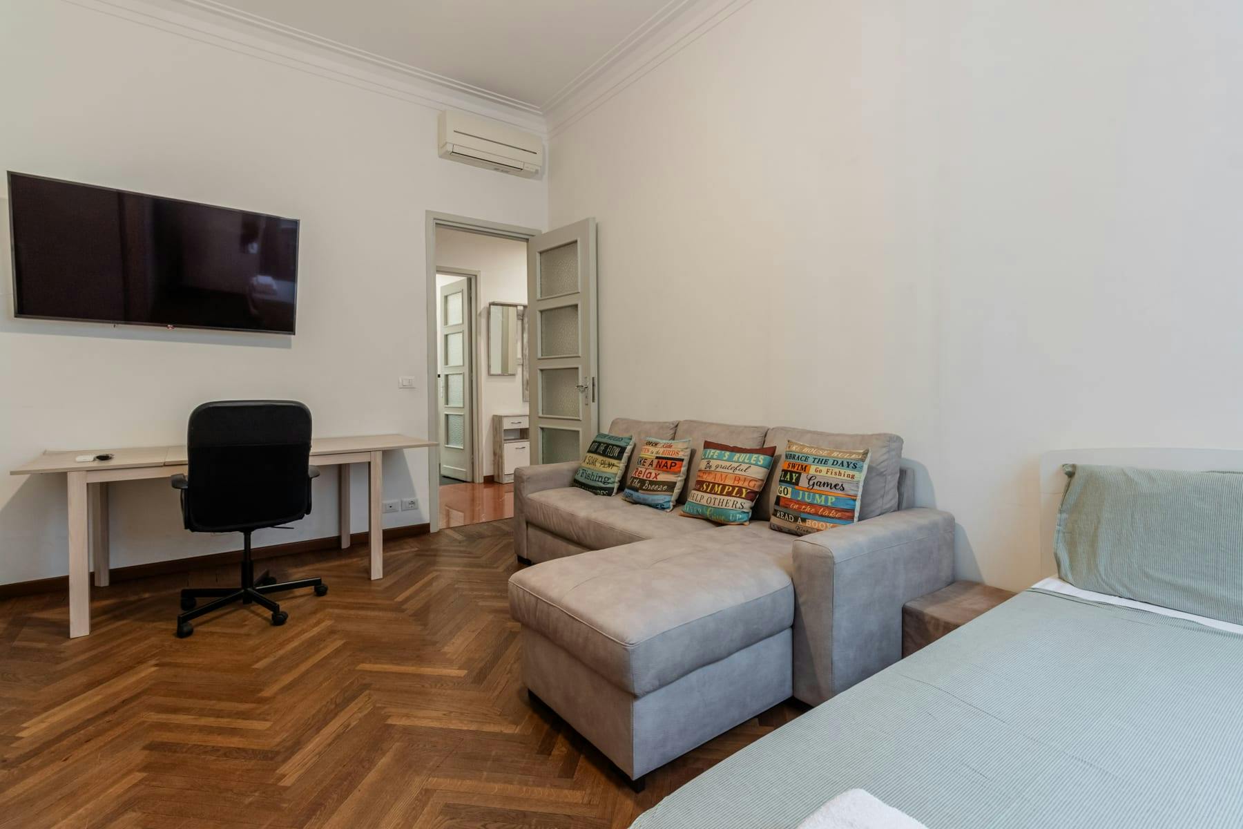 Appartamento in affitto a 1800 € al mese a Turin, Via Cristoforo Colombo