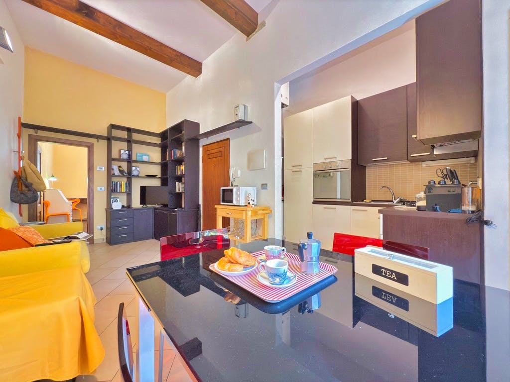 Apartment for rent for €2,500 per month in Florence, Via Gaspare Luigi Spontini