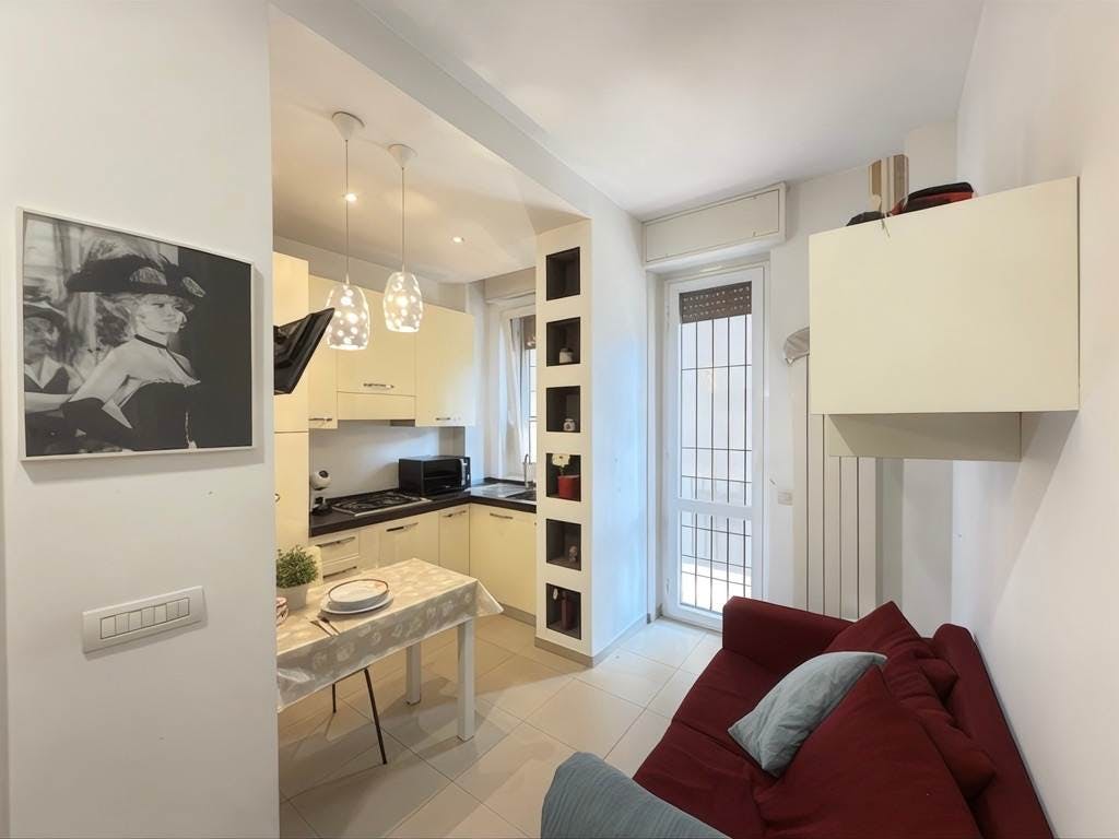 Wohnung zu mieten für 1.800 € pro Monat in Milan, Via Gamboloita