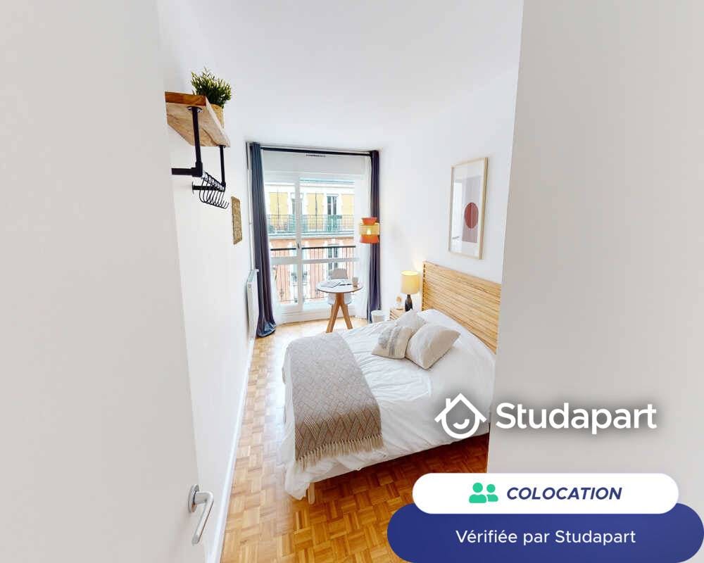 Private room for rent for €1,160 per month in Paris, Rue Tiphaine