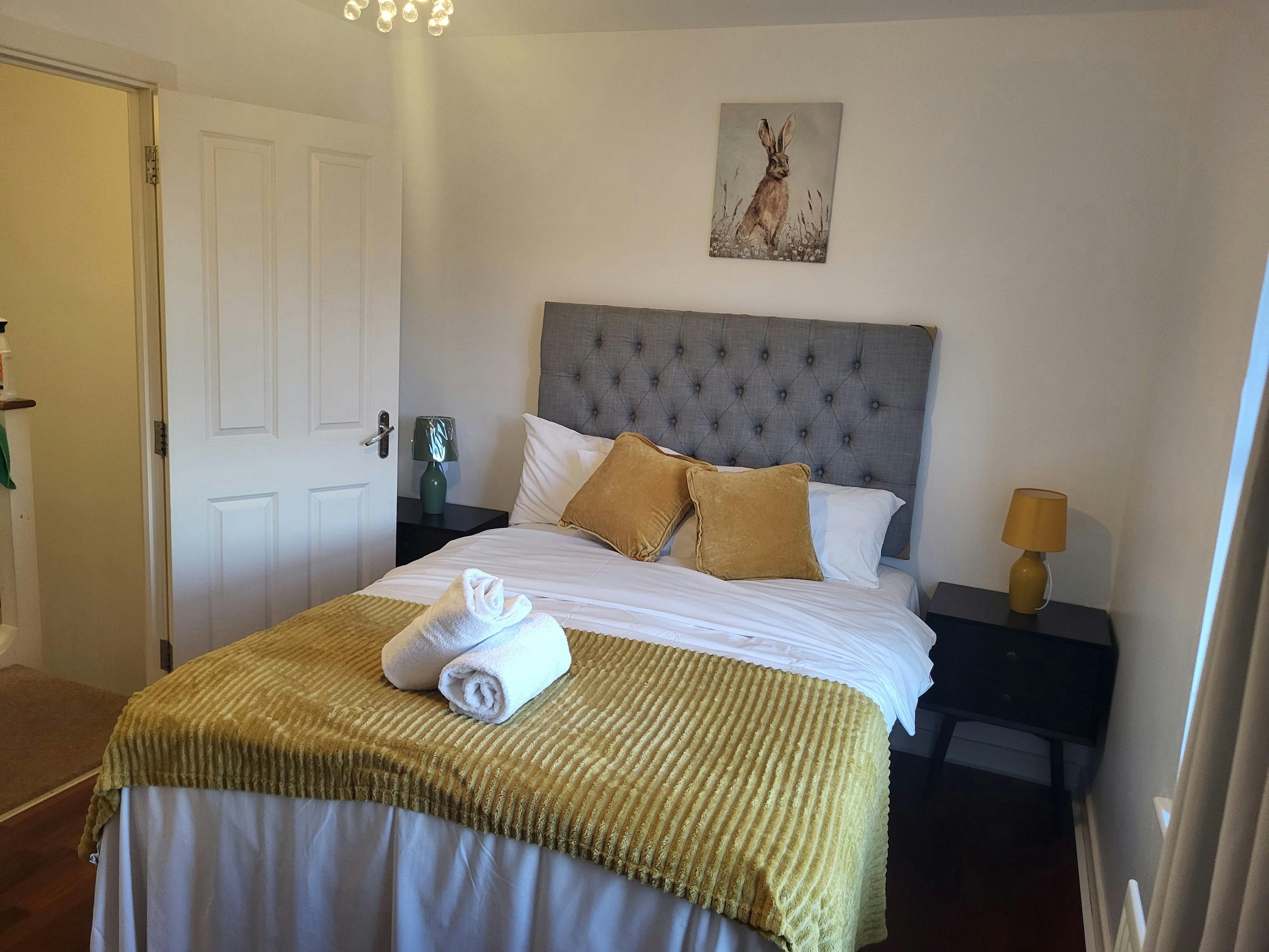 House for rent for £3,000 per month in Colchester, Port Lane