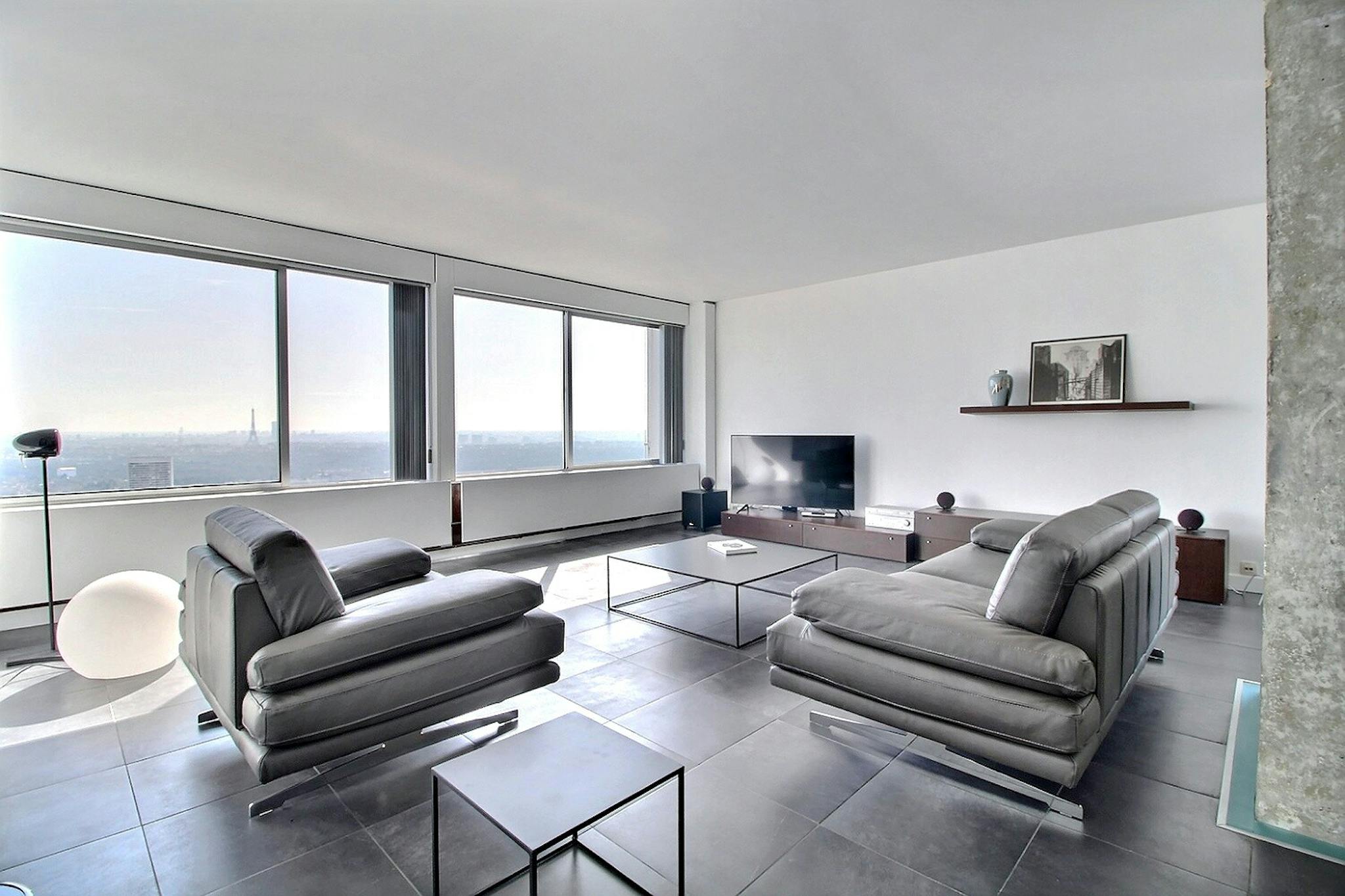 Rue Louis Pouey, Puteaux preview