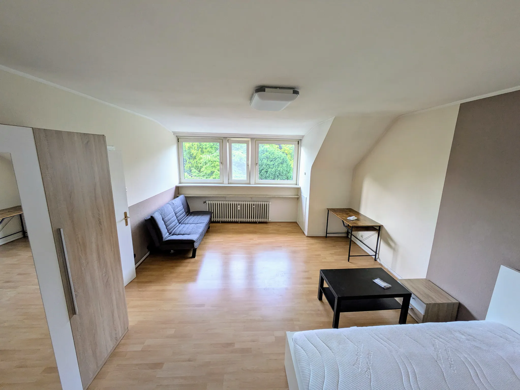 Vennhauser Allee, Düsseldorf preview