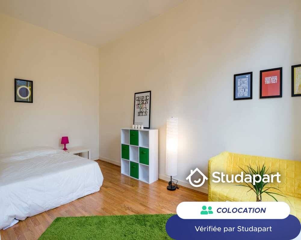 Private room for rent on Rue Marietton, Lyon