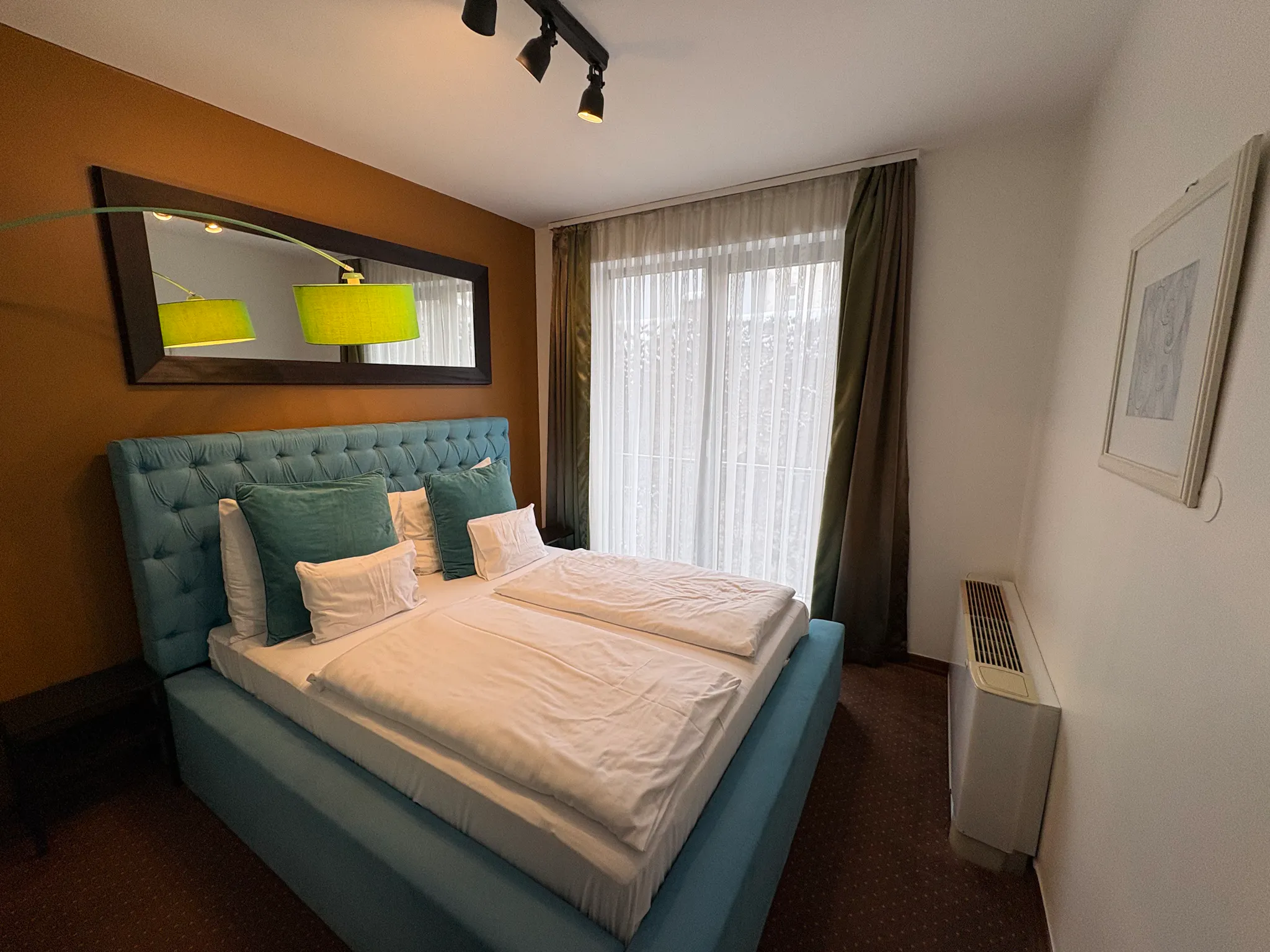 Ó utca, Budapest preview