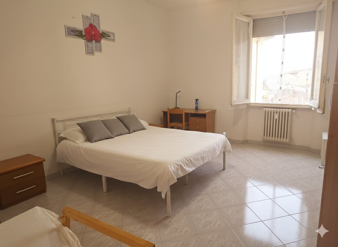 Shared room for rent for €650 per month in Florence, Via Reginaldo Giuliani