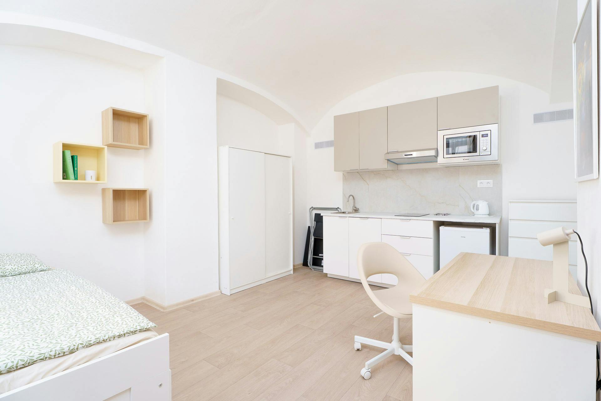 Apartment Hlavní Město Praha, 1 bed — photo 6