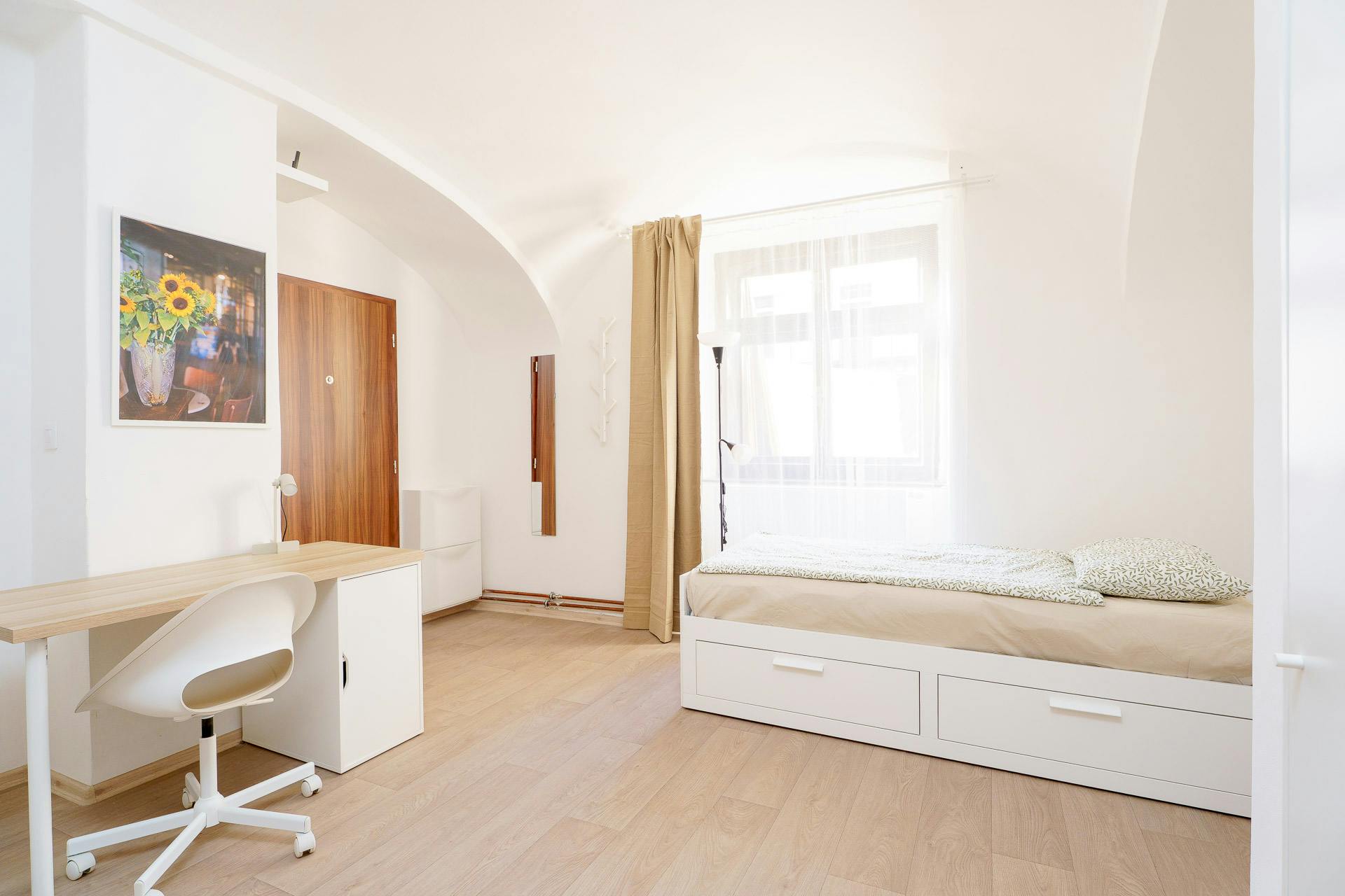 Apartment Hlavní Město Praha, 1 bed — photo 1