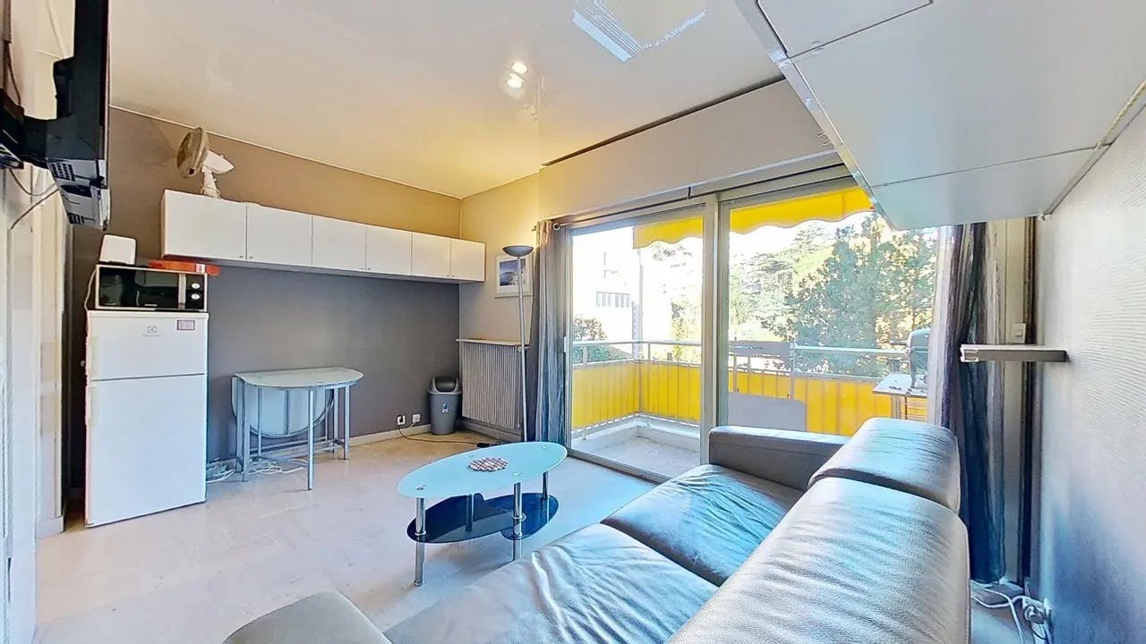 Garsonieră de închiriat pentru 899 EUR pe lună în Cannes, Avenue du Docteur Raymond Picaud