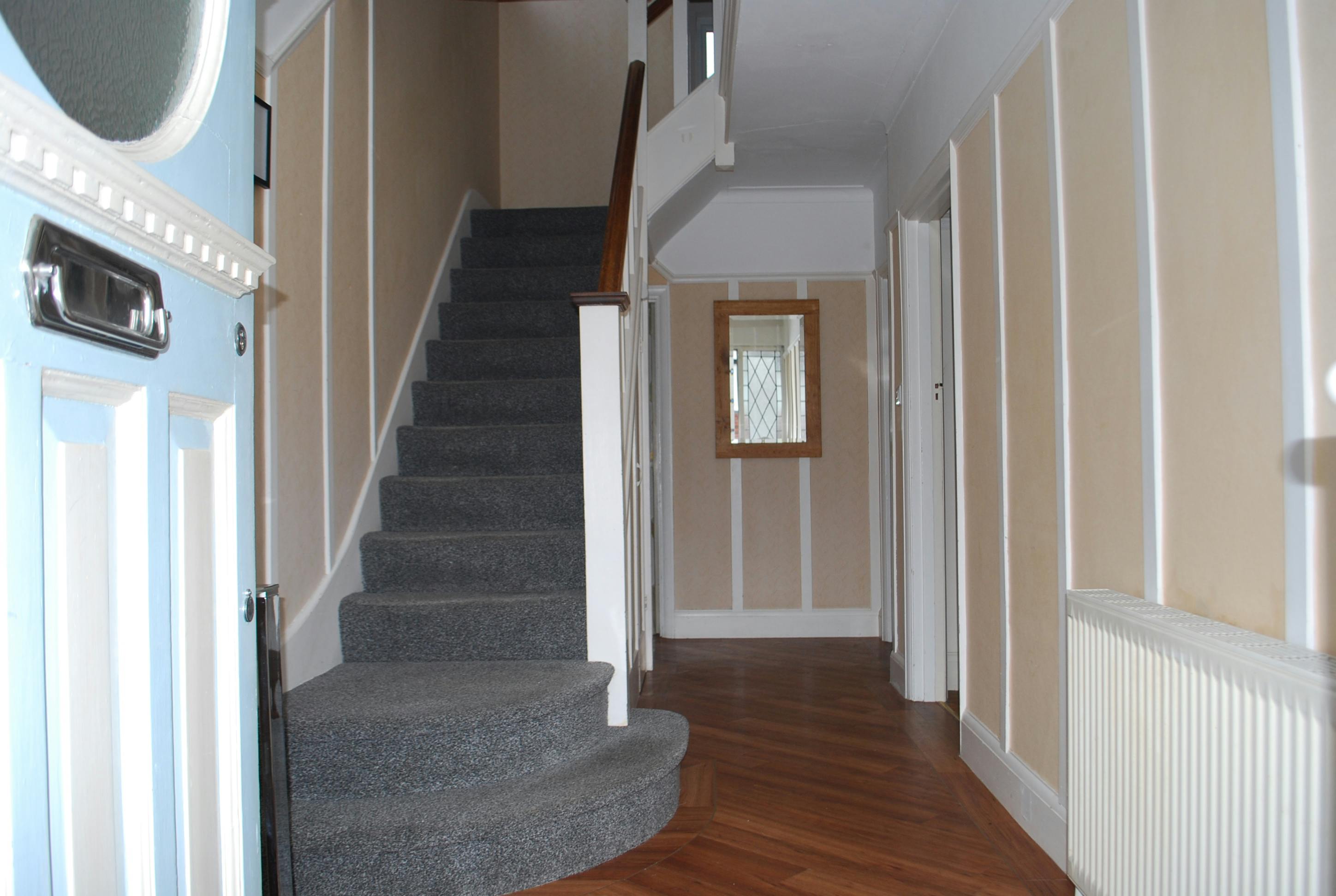 House for rent for €4,294 per month in Bromley, The Knoll