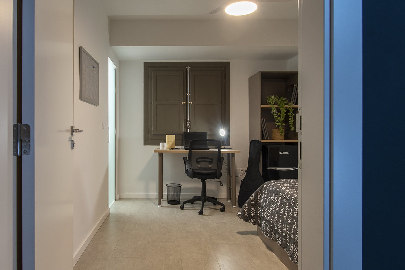 Carrer de Sant Donís, Valencia Valencia