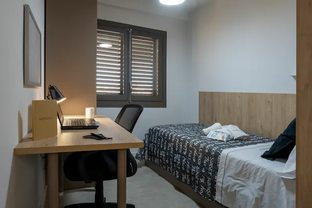 Private room in Carrer de Sant Donís, Valencia (1673681) room image 1
