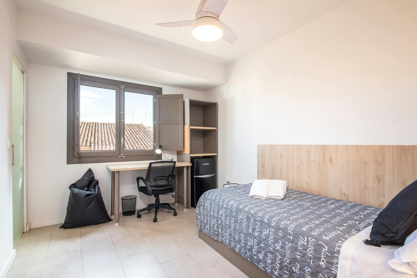 Carrer de Sant Donís, Valencia Valencia