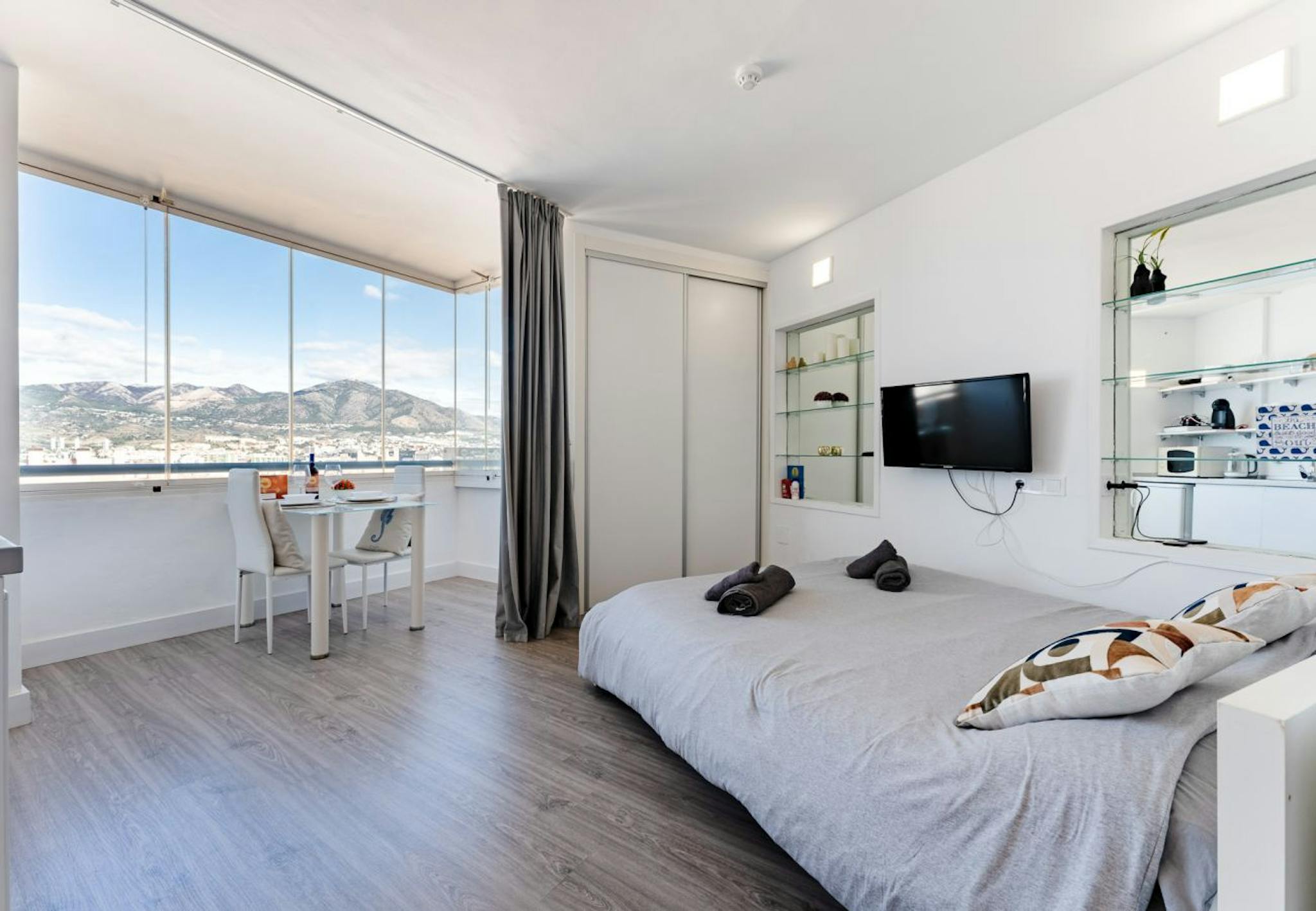 Paseo Marítimo Rey de España, Fuengirola preview