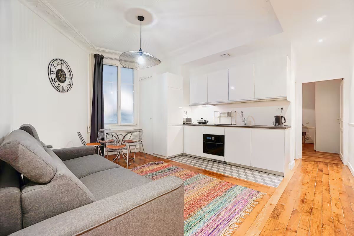 Apartment for rent for €7,420 per month in Paris, Avenue de Suffren