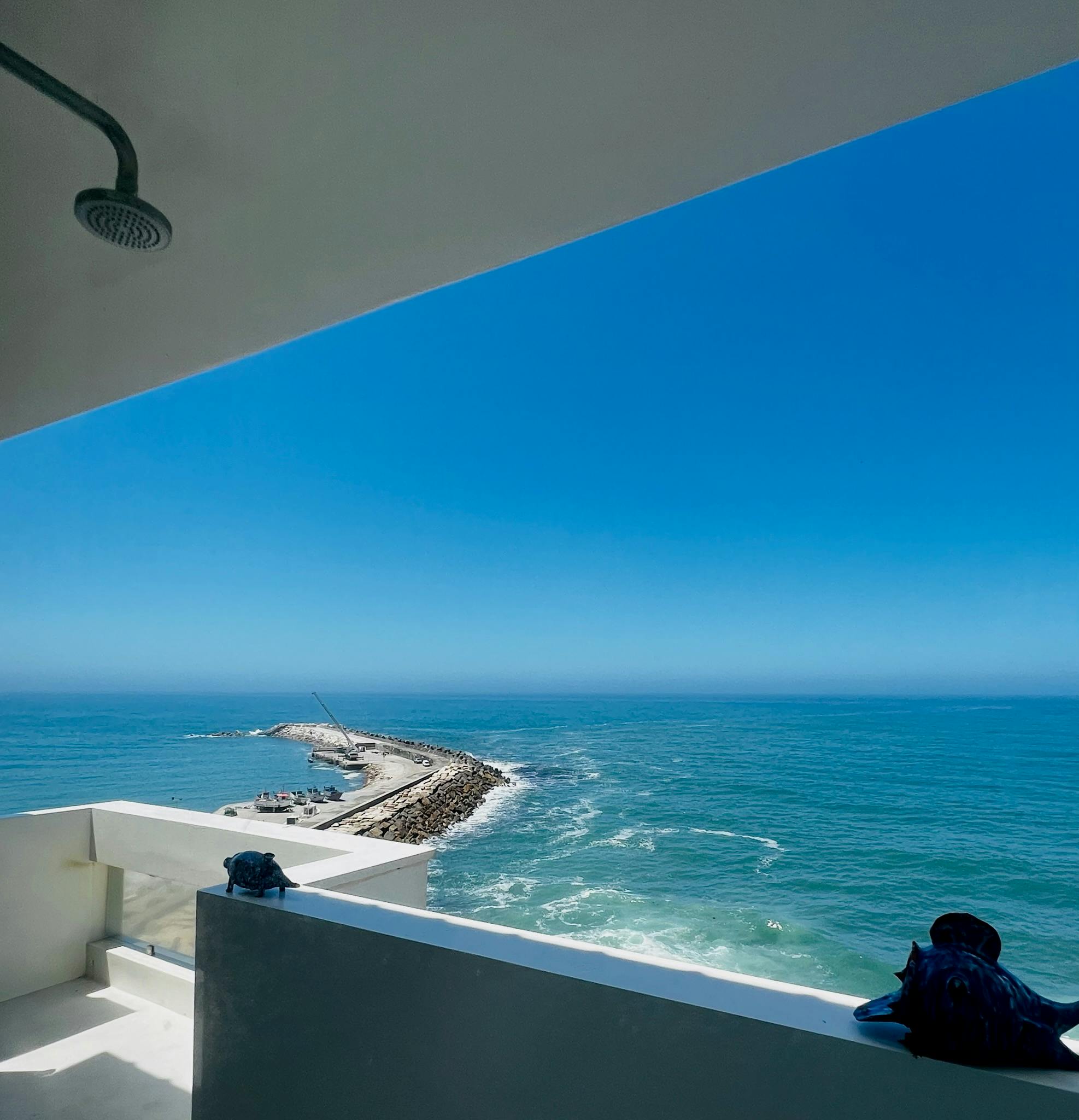 Apartment for rent for €2,650 per month in Ericeira, Rua de Baixo