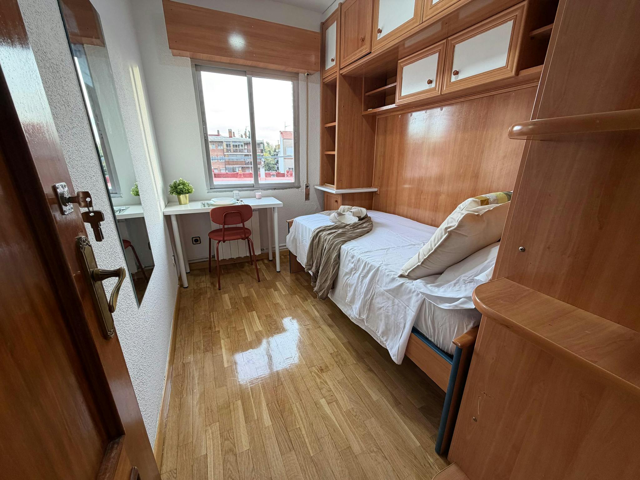 Calle Monte de Montjuich, Madrid preview