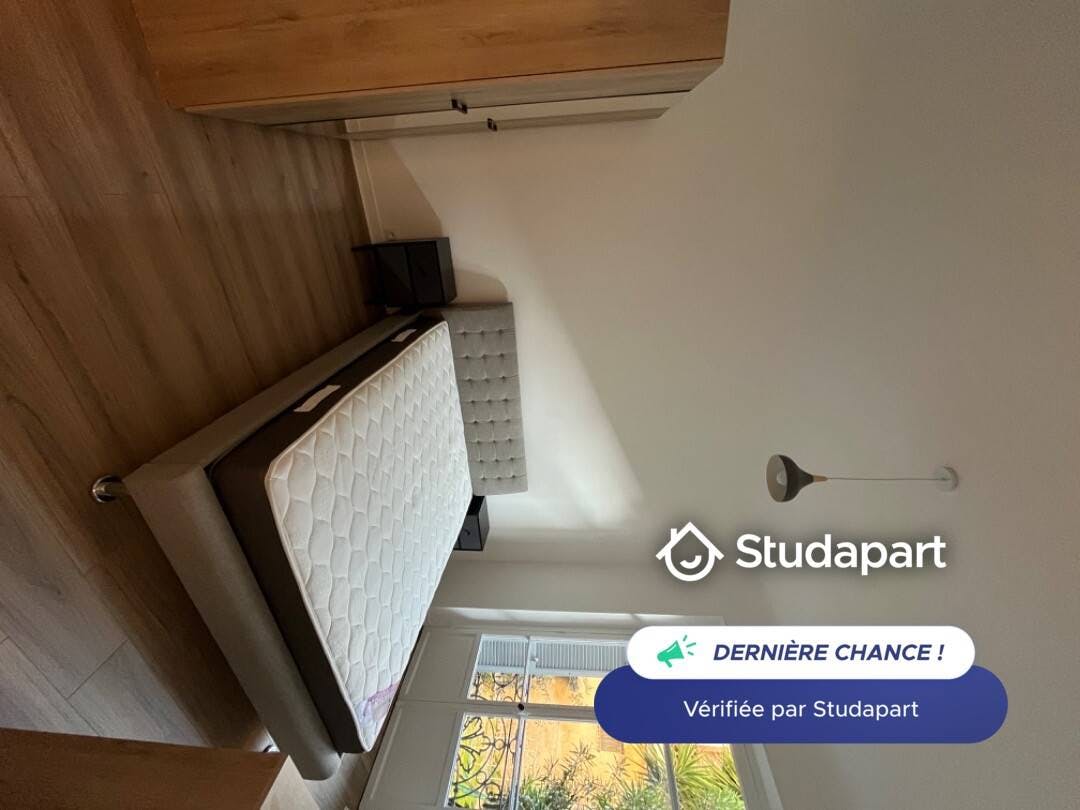 Apartment for rent for €1,000 per month in Nice, Passage Grégoire
