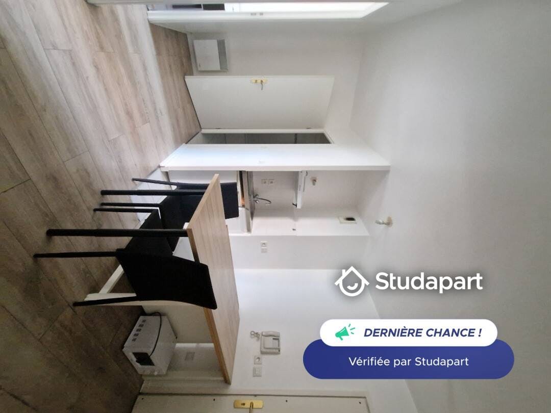 Apartment for rent for €900 per month in Vitry-sur-Seine, Boulevard de Stalingrad
