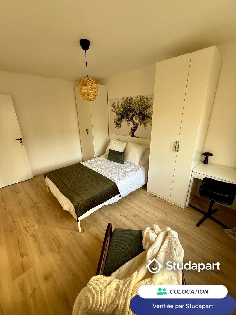 Private room for rent for CHF 723 per month in Annemasse, Rue du Commerce