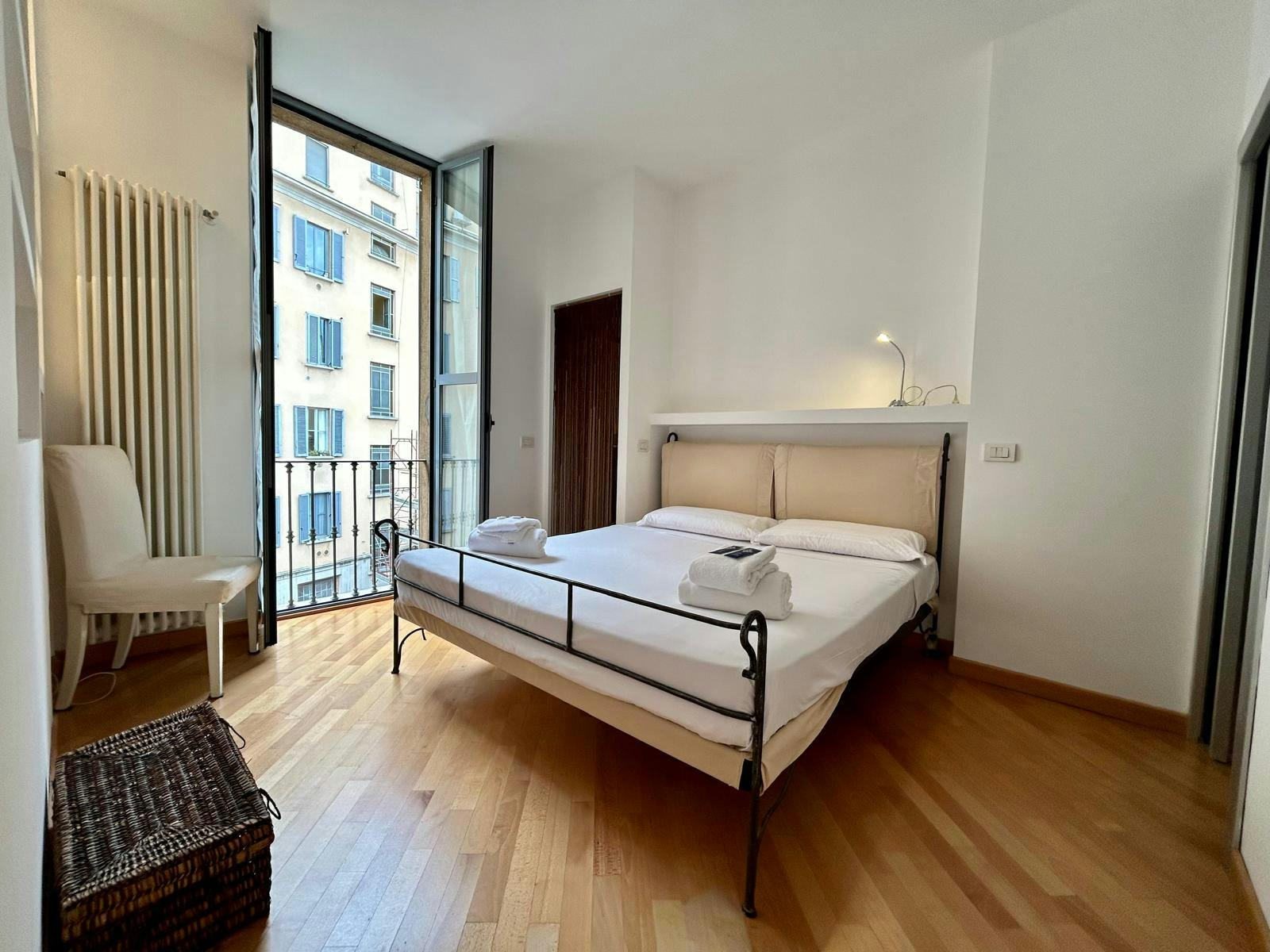 Via Valtellina, Milan preview