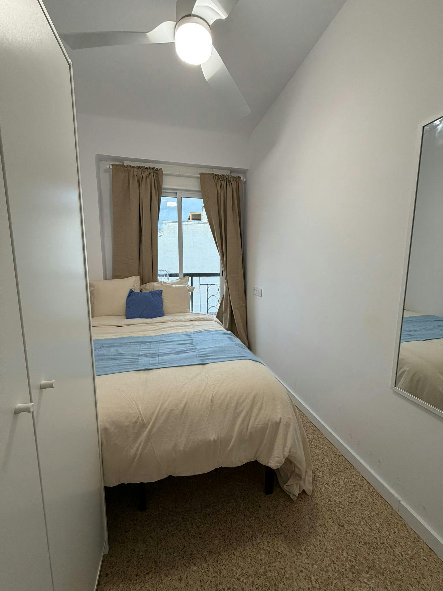 Single room Paterna, 1 bed, 6m² — photo 2